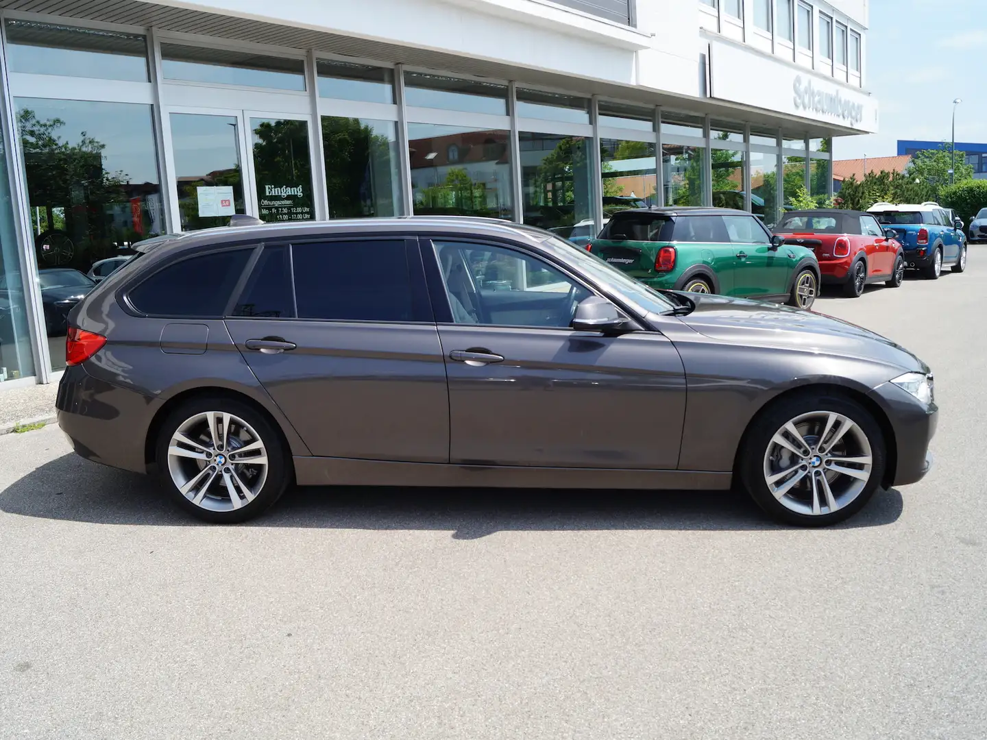 BMW 335 335i xDrive Sport-Aut. Touring *Navi*Xenon*HUD Bruin - 2