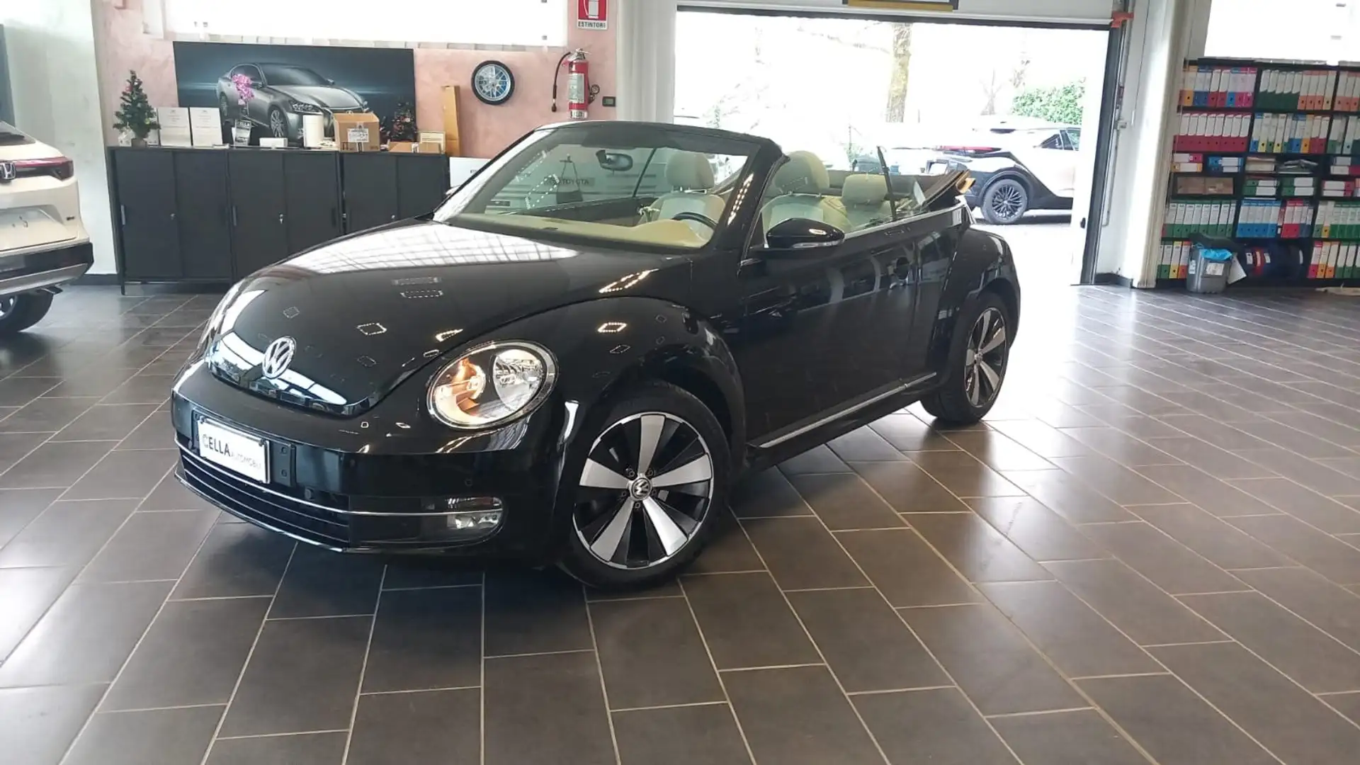 Volkswagen Maggiolino Maggiolino Cabrio 1.2 tsi Design 105 cv dsg Nero - 2