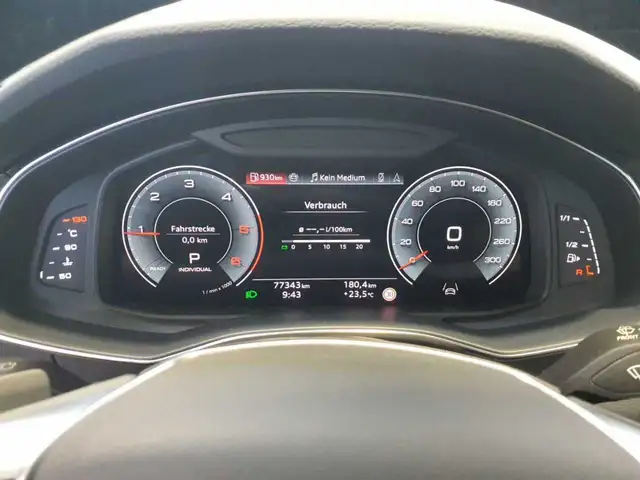 Audi A6 view 14