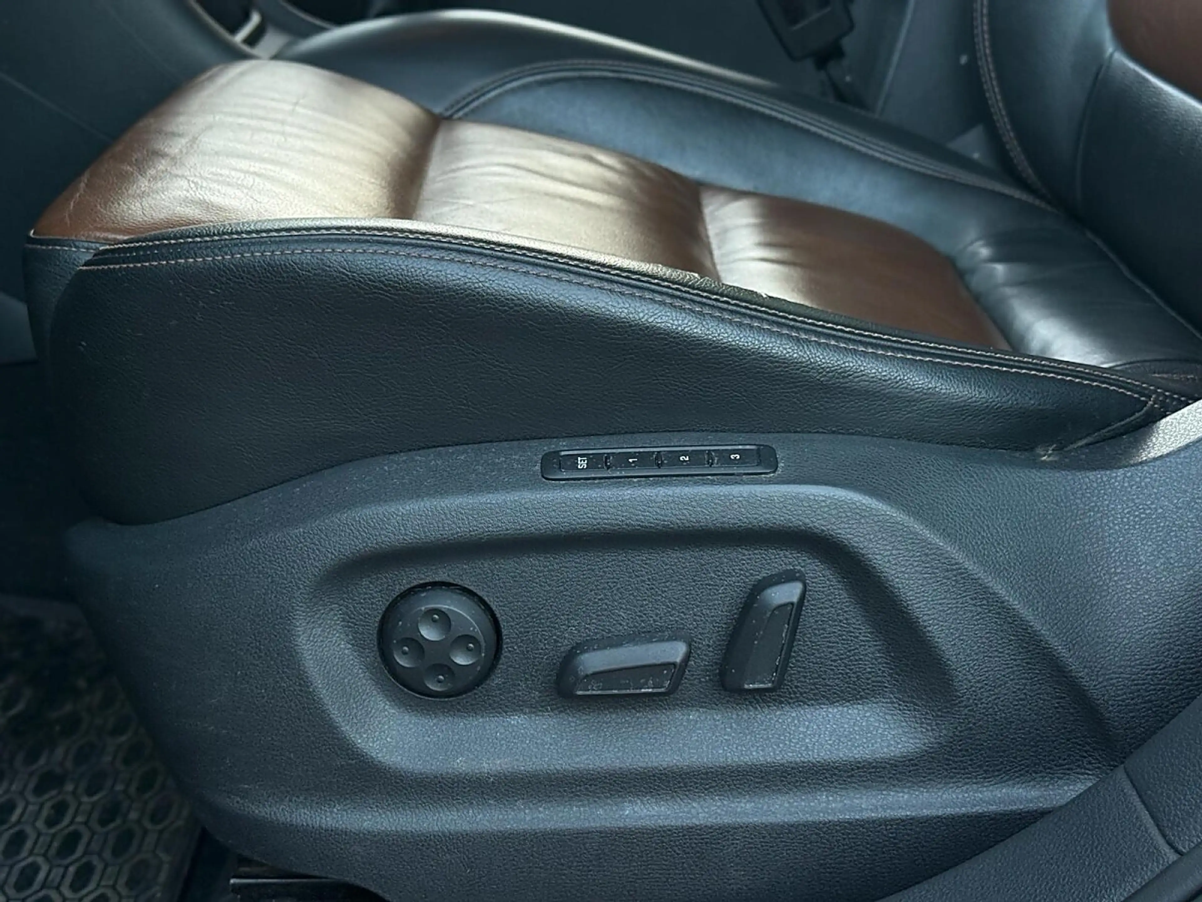 Volkswagen Sharan Highline BMT 2,0 TDI DPF 4Motion — photo 11