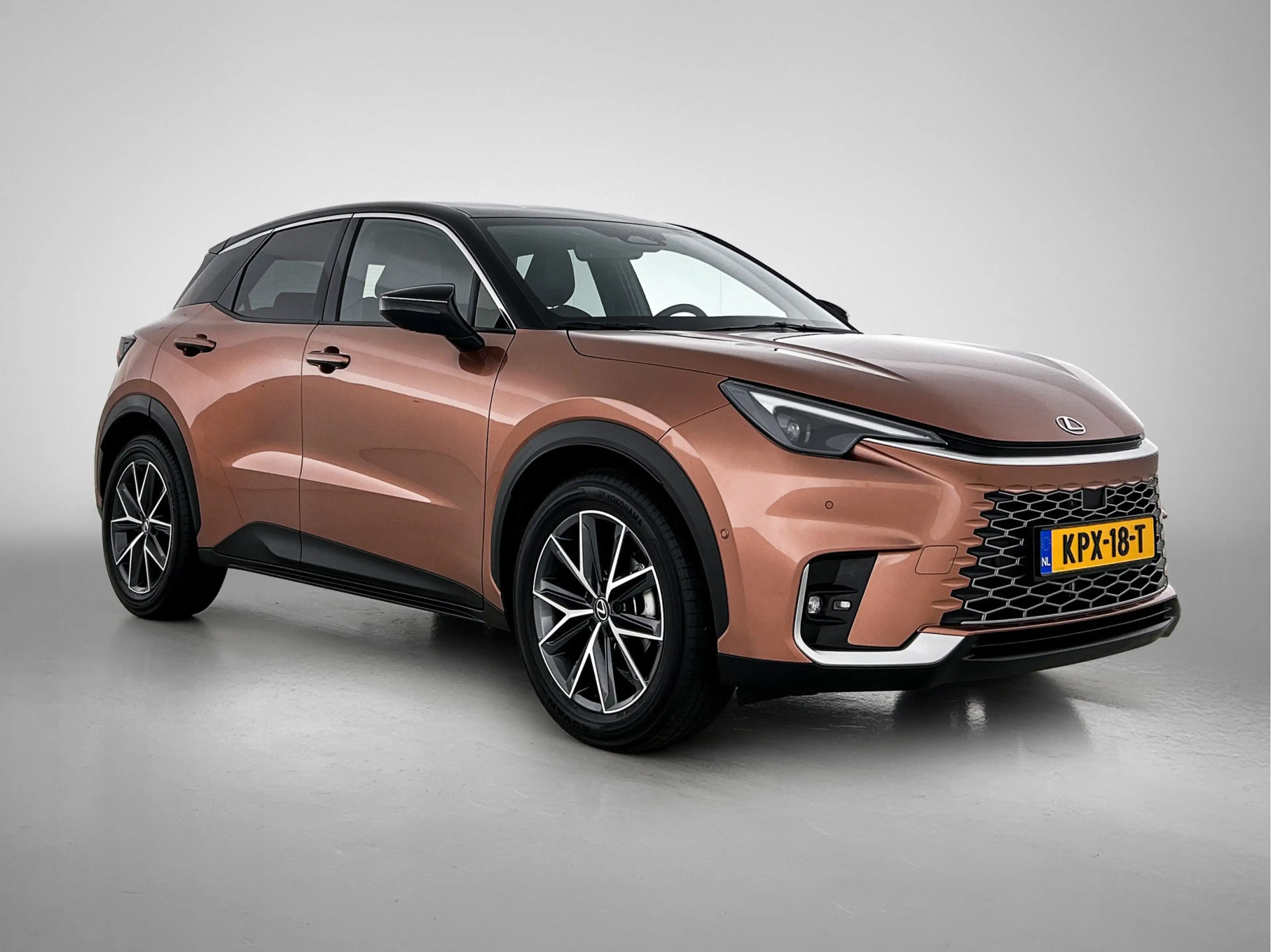 Lexus LBX Cool AWD | Advanced Pack | — photo 13