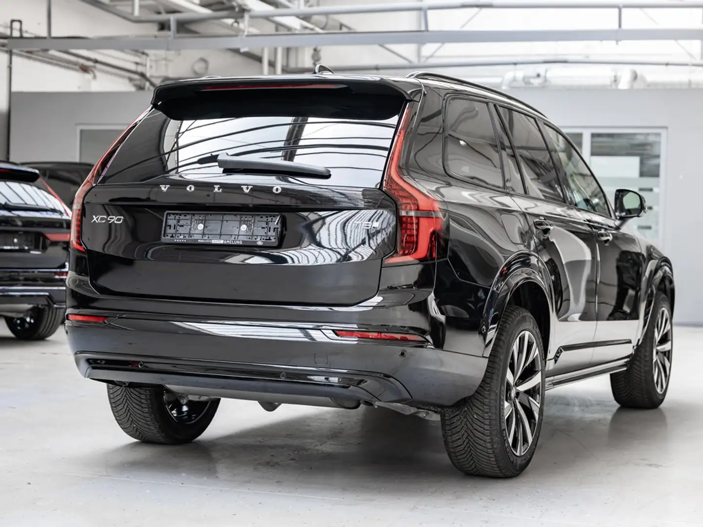 Volvo XC90 T8 AWD Plus Dark 360° 7-SITZER FACEL. Negro - 2