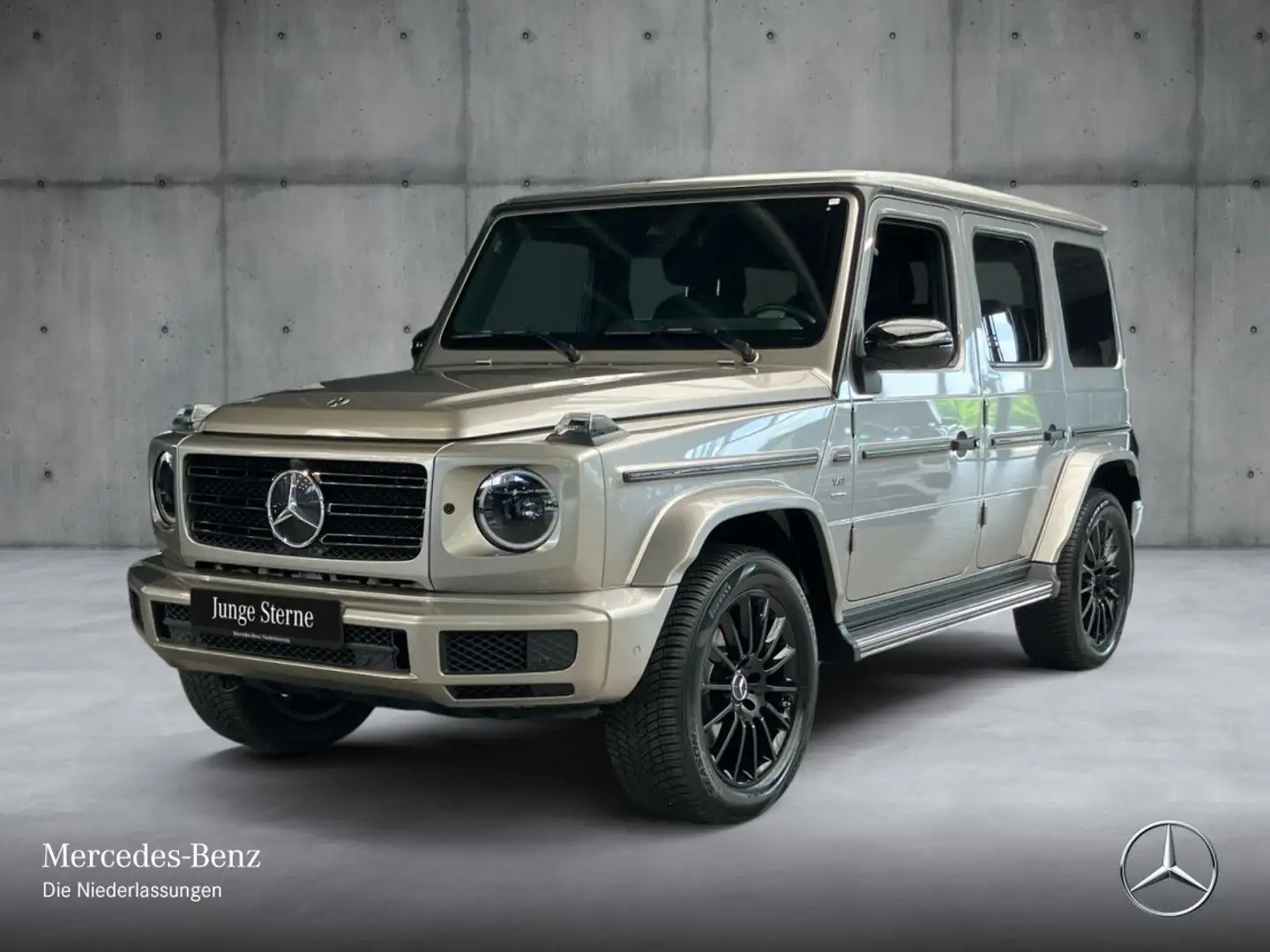 Mercedes-Benz G 500 AMG+NIGHT+GSD+360+AHK+MULTIBEAM+FAHRASS+20" Stříbrná - 2