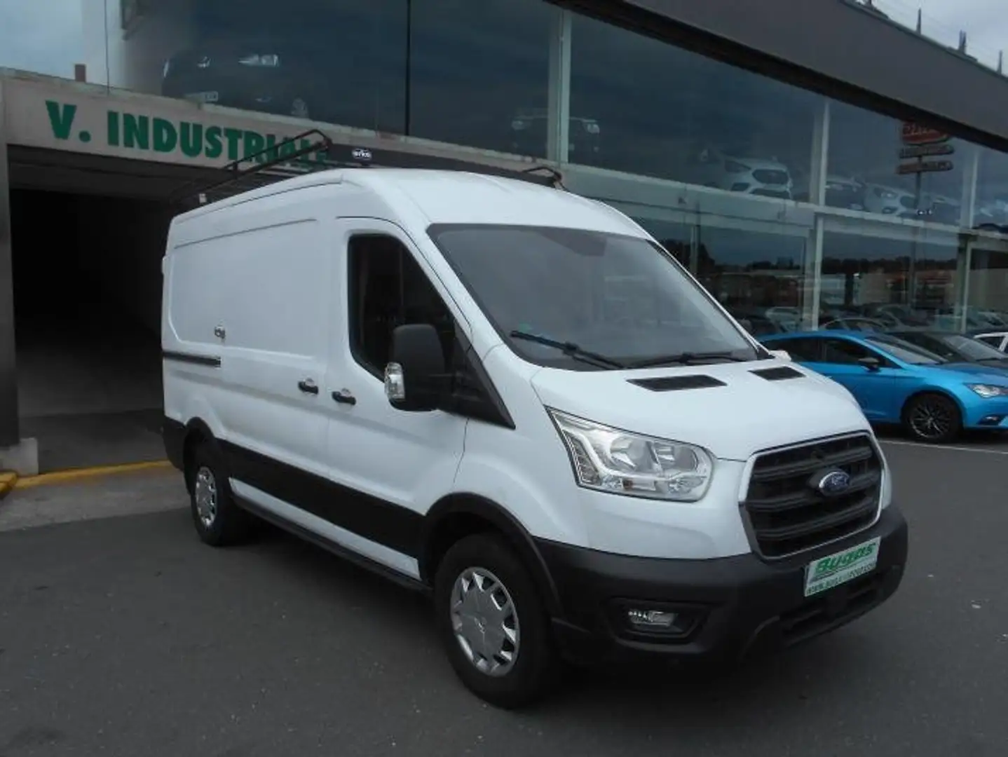 Ford Transit 130 CV TREND FURGON L2-H2 MHEV HIBRIDA D Blanco - 2