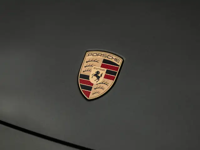 Porsche Macan view 10