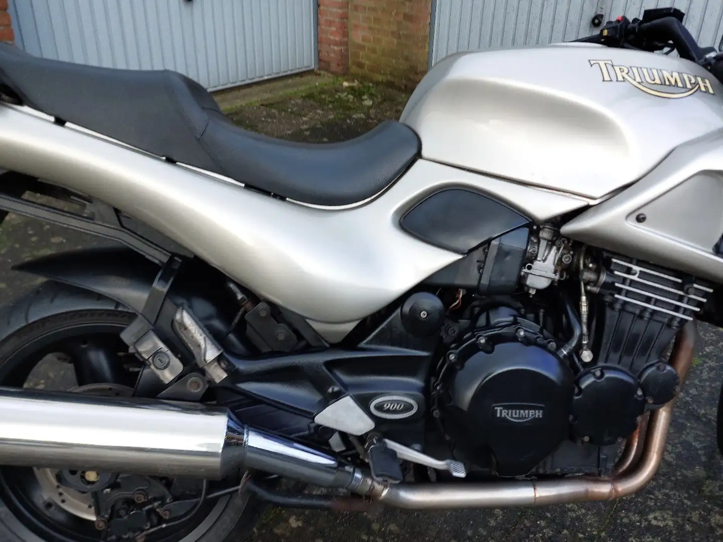 Triumph Sprint 900 Triumph sprint  900 executive Brons - 2