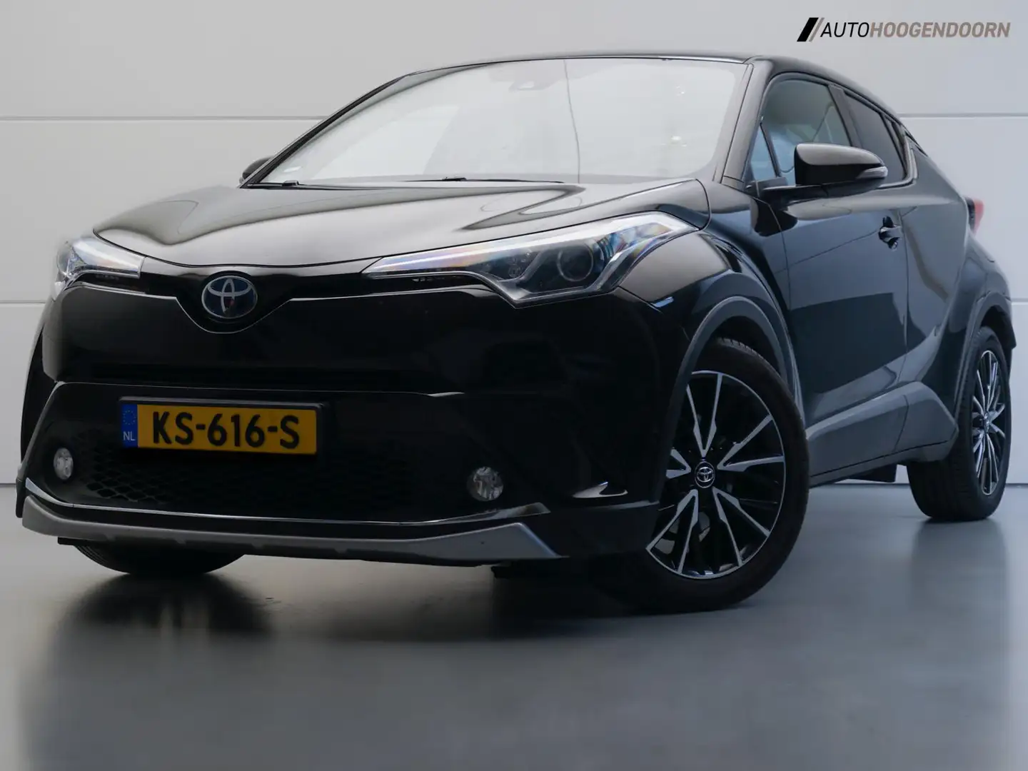 Toyota C-HR 1.8 Hybrid Executive (LED,NAVIGATIE,LEDER,BLUETOOT Black - 1