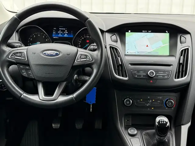 Ford Focus view 4