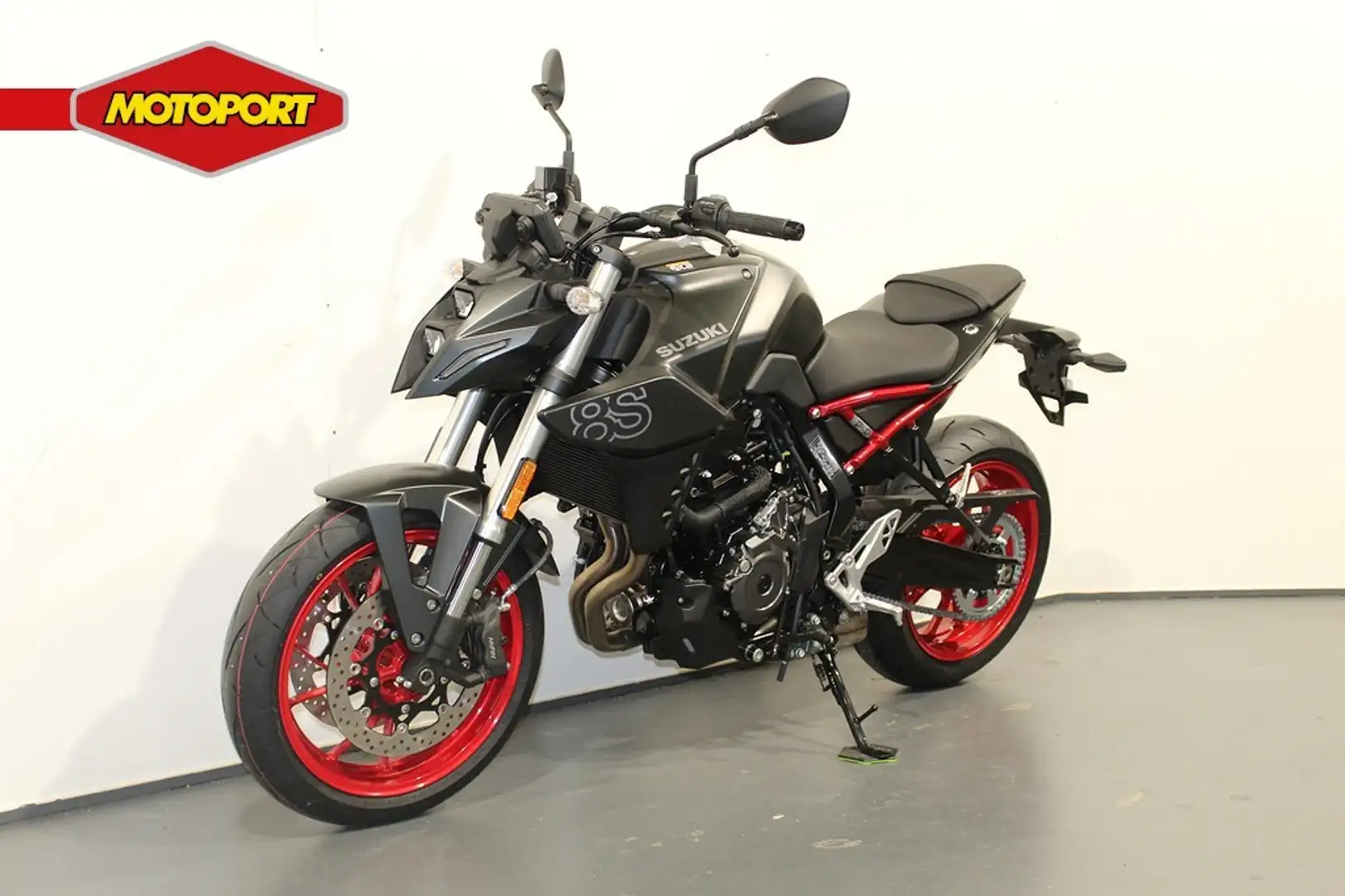 Suzuki GSX 8S Fekete - 2