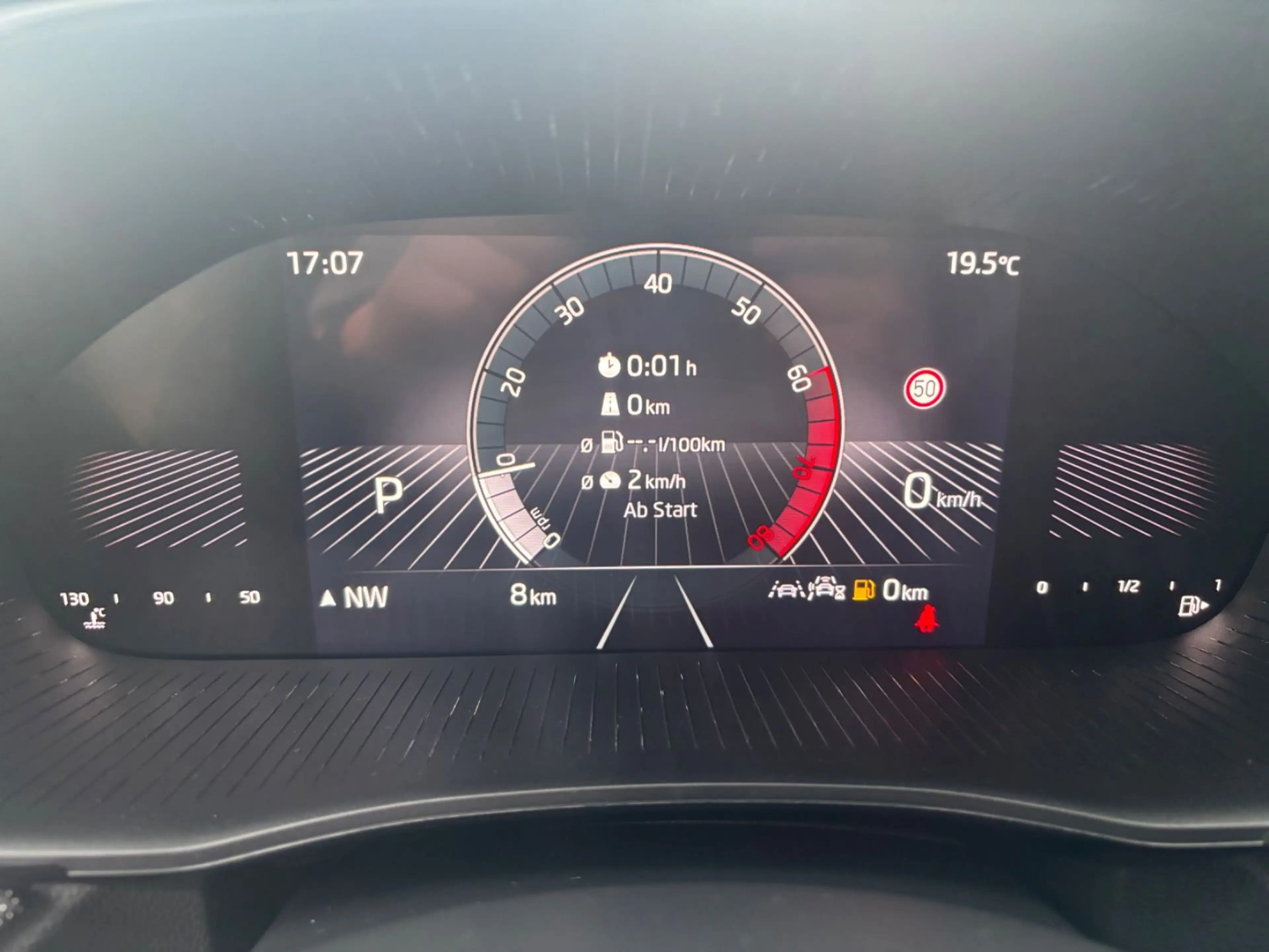 Skoda Fabia Selection 1.0 TSI DSG PDC/APP/RFK/LED/TEMP — photo 12