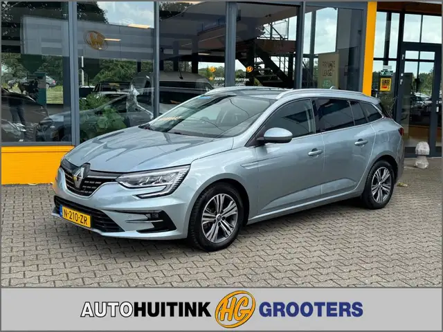 Renault Megane Estate 1.6 Plug-In Hybrid Intens