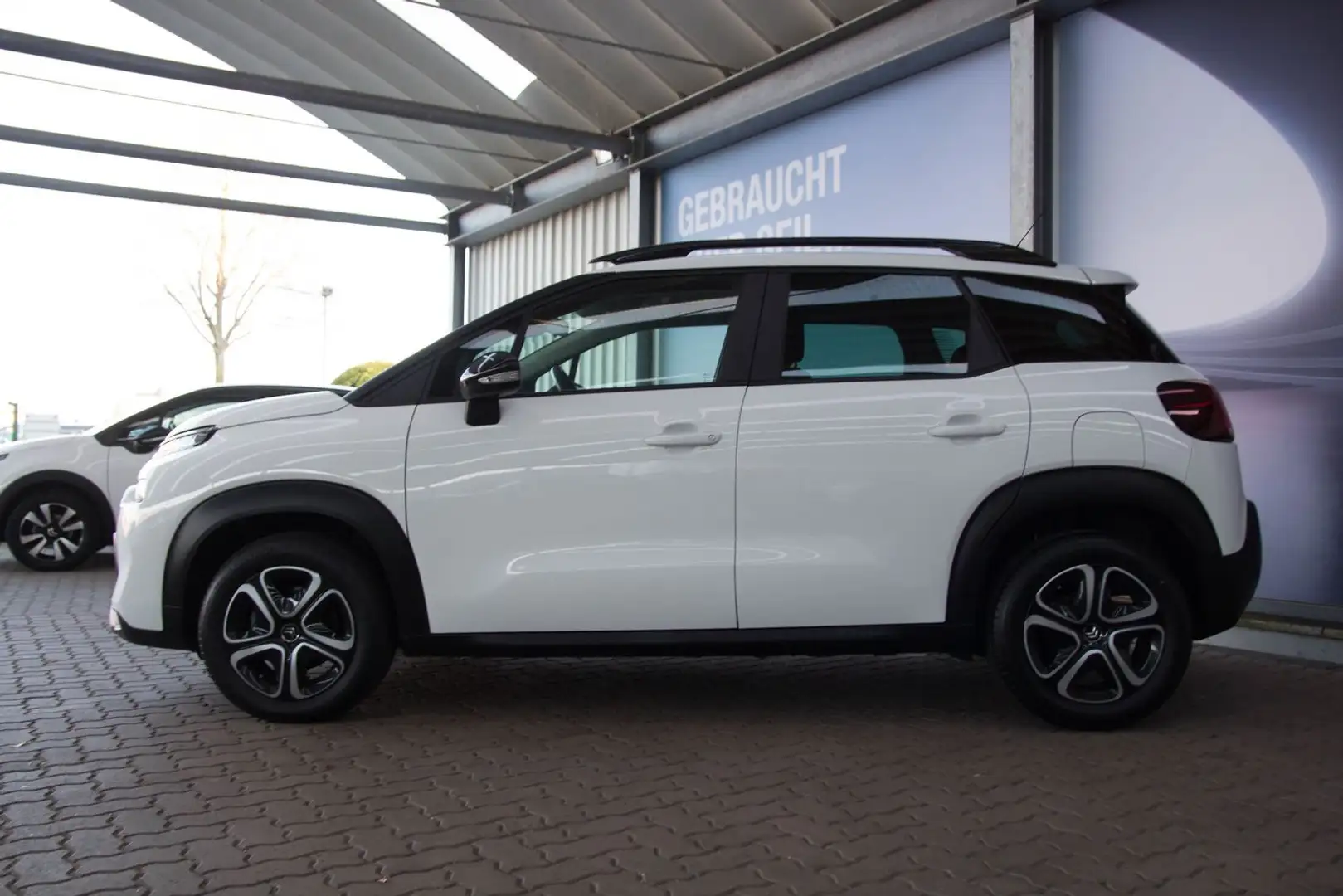 Citroen C3 Aircross 1.2 PureTech 110 Feel Pack LED/SHZG/ Weiß - 2