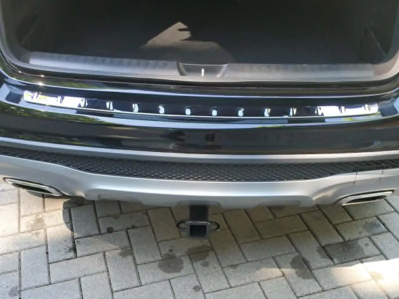 Mercedes-Benz GLA снимка Mercedes-Benz GLA