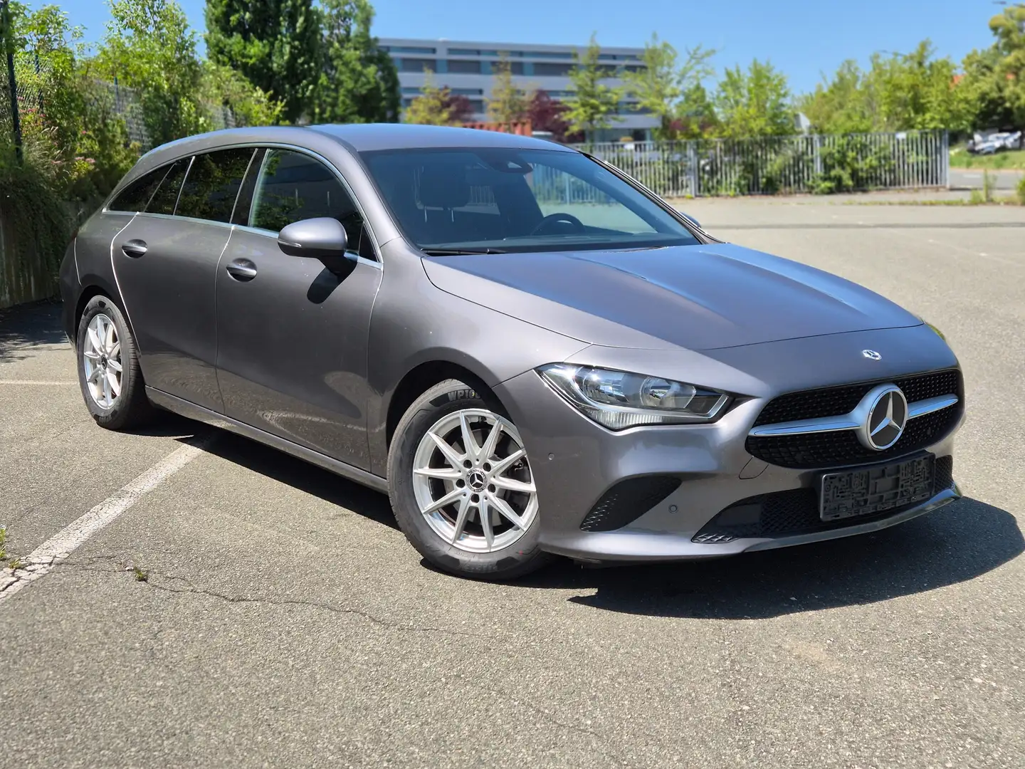 Mercedes-Benz CLA 180 CLA 180 d Shooting Brake 8G-DCT Edition 2022 Сірий - 1