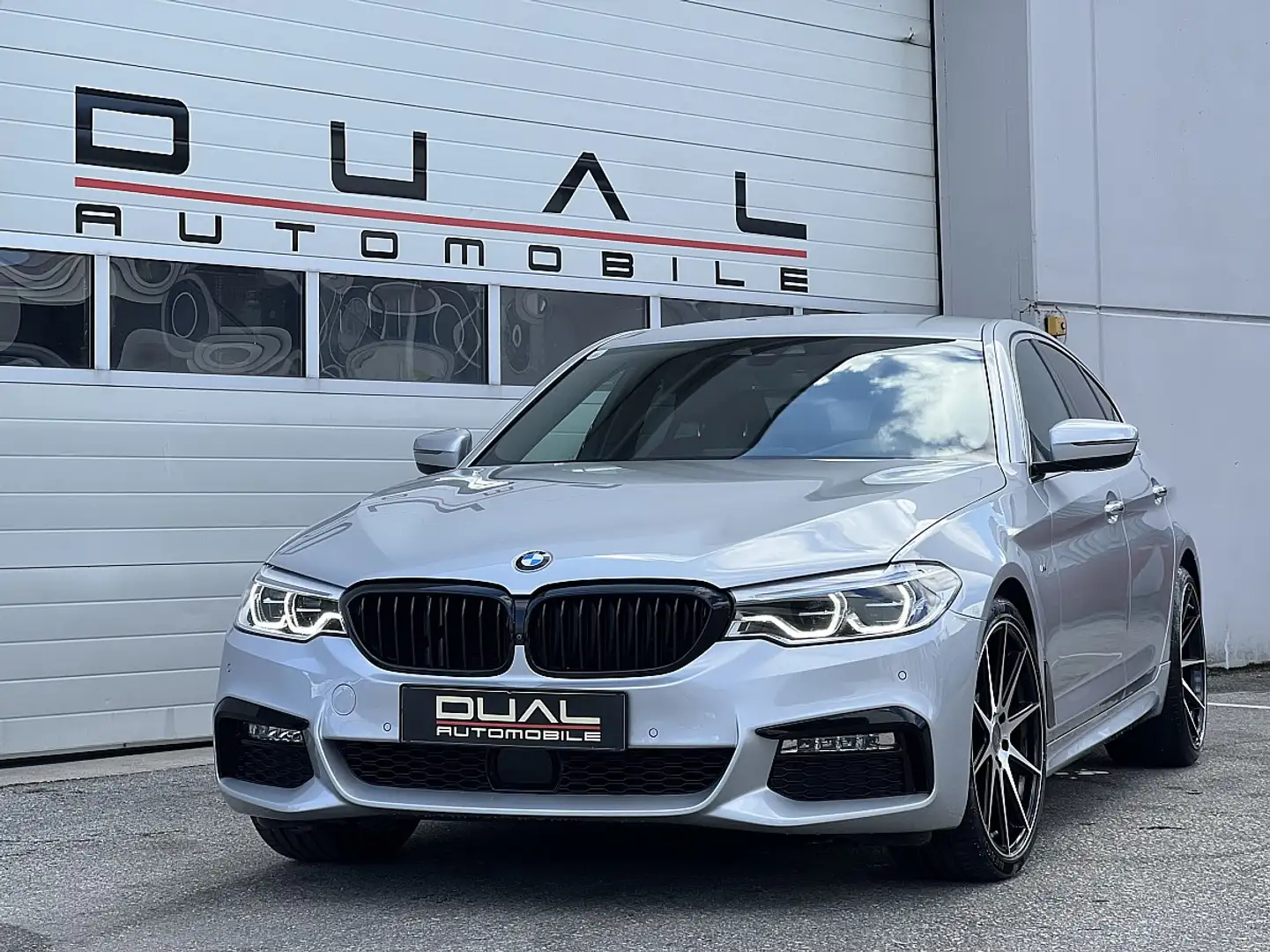 BMW 520 d Aut.|M-PAKET|LED|ACC|SOFT-CLOSE|360* Plateado - 1