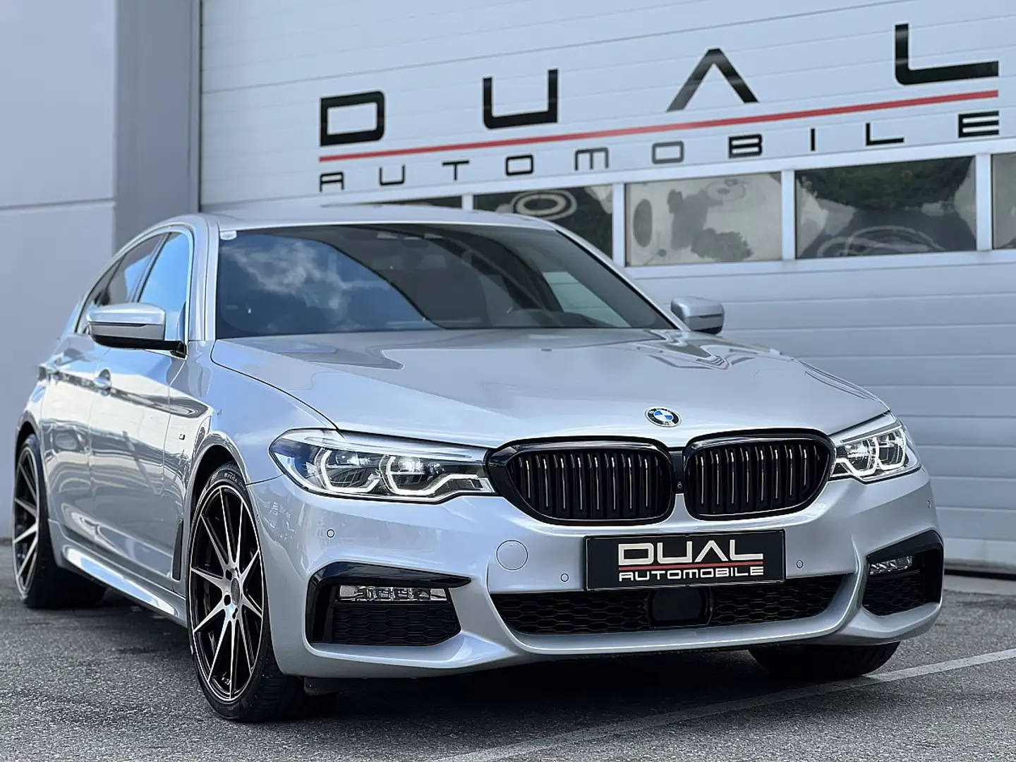BMW 520 d Aut.|M-PAKET|LED|ACC|SOFT-CLOSE|360* Silber - 2