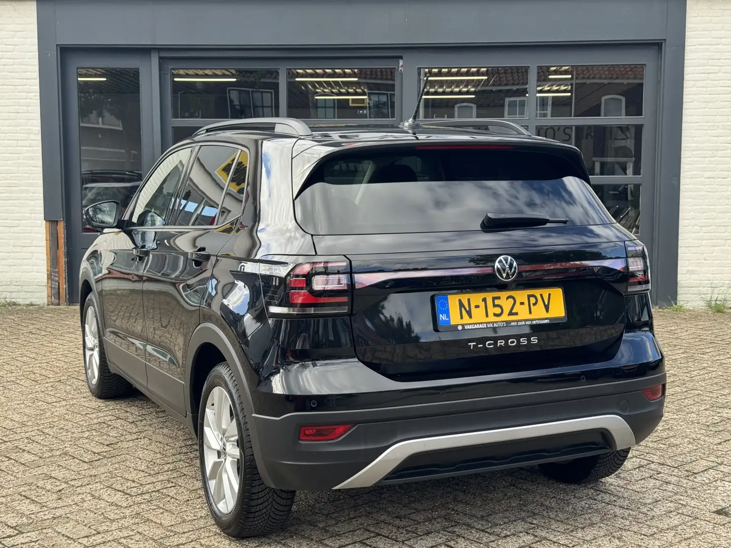 Volkswagen T-Cross 1.0 TSI Life Black Edition - Navi - ACC Schwarz - 2