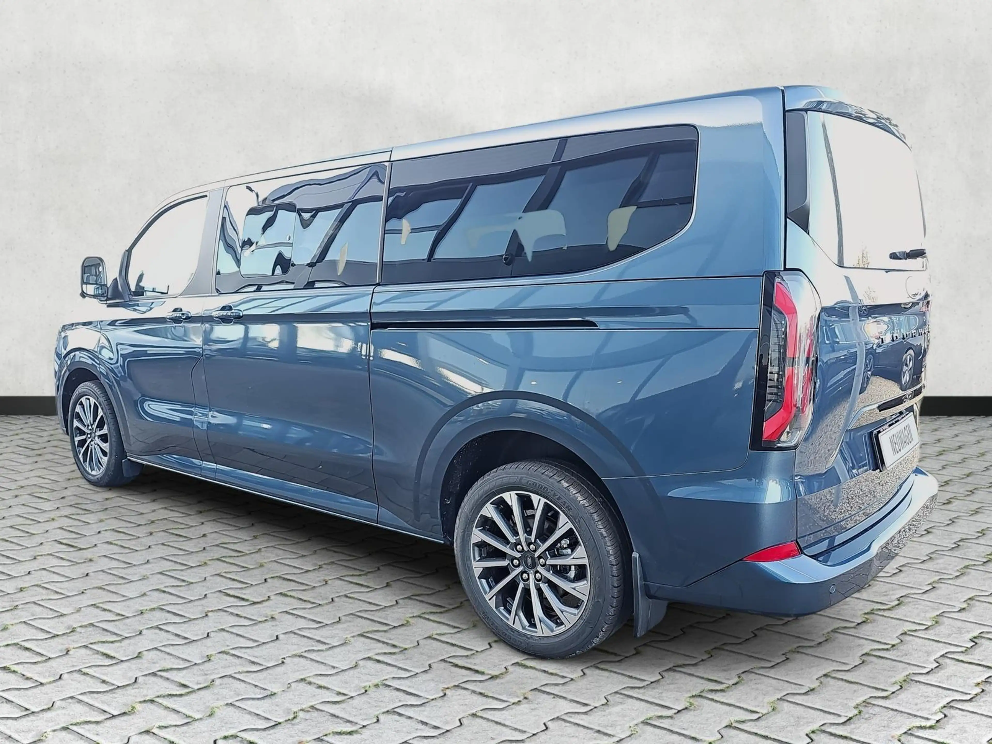 Ford Tourneo Custom Titanium X 2.0 EB L2 elTü 5J.Gar. 110 kW (150 P... — photo 5