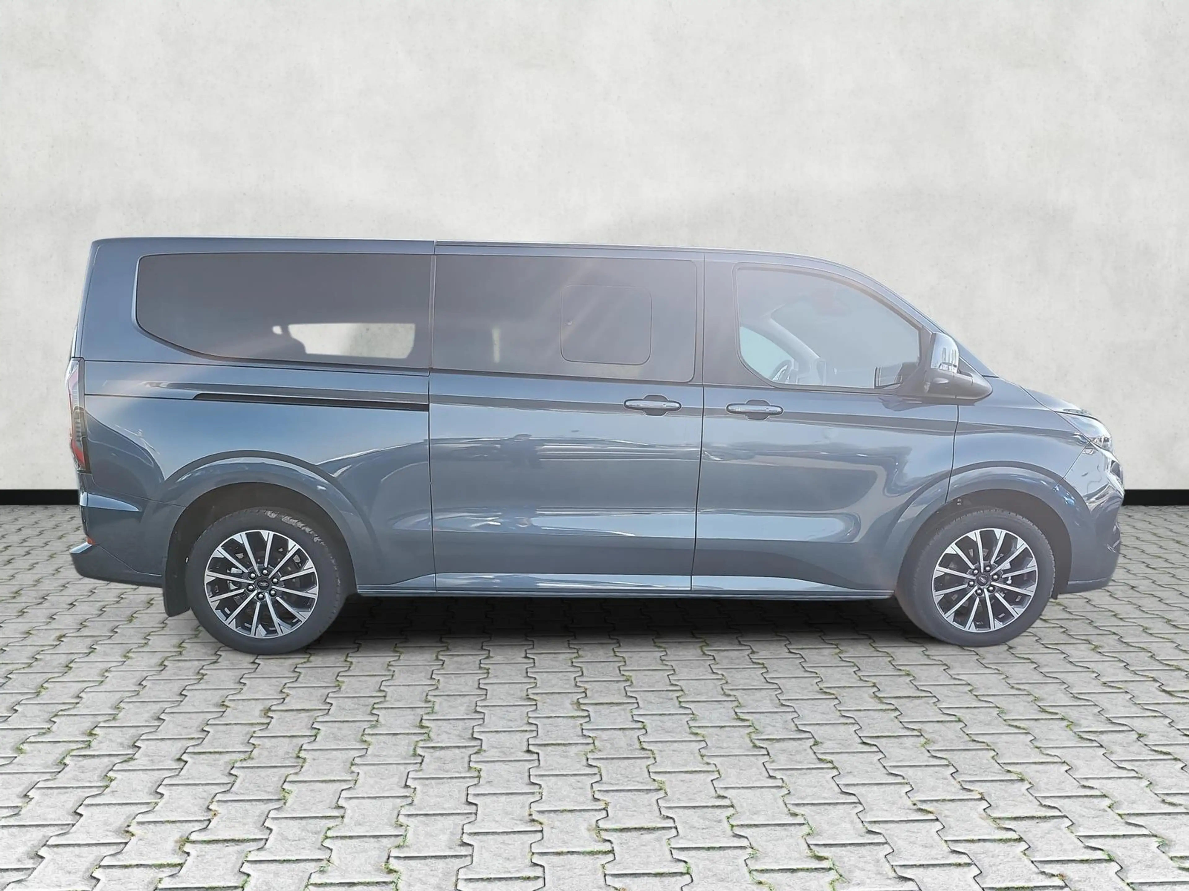 Ford Tourneo Custom Titanium X 2.0 EB L2 elTü 5J.Gar. 110 kW (150 P... — photo 8