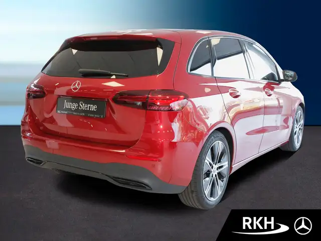 Mercedes-Benz B-Class view 3