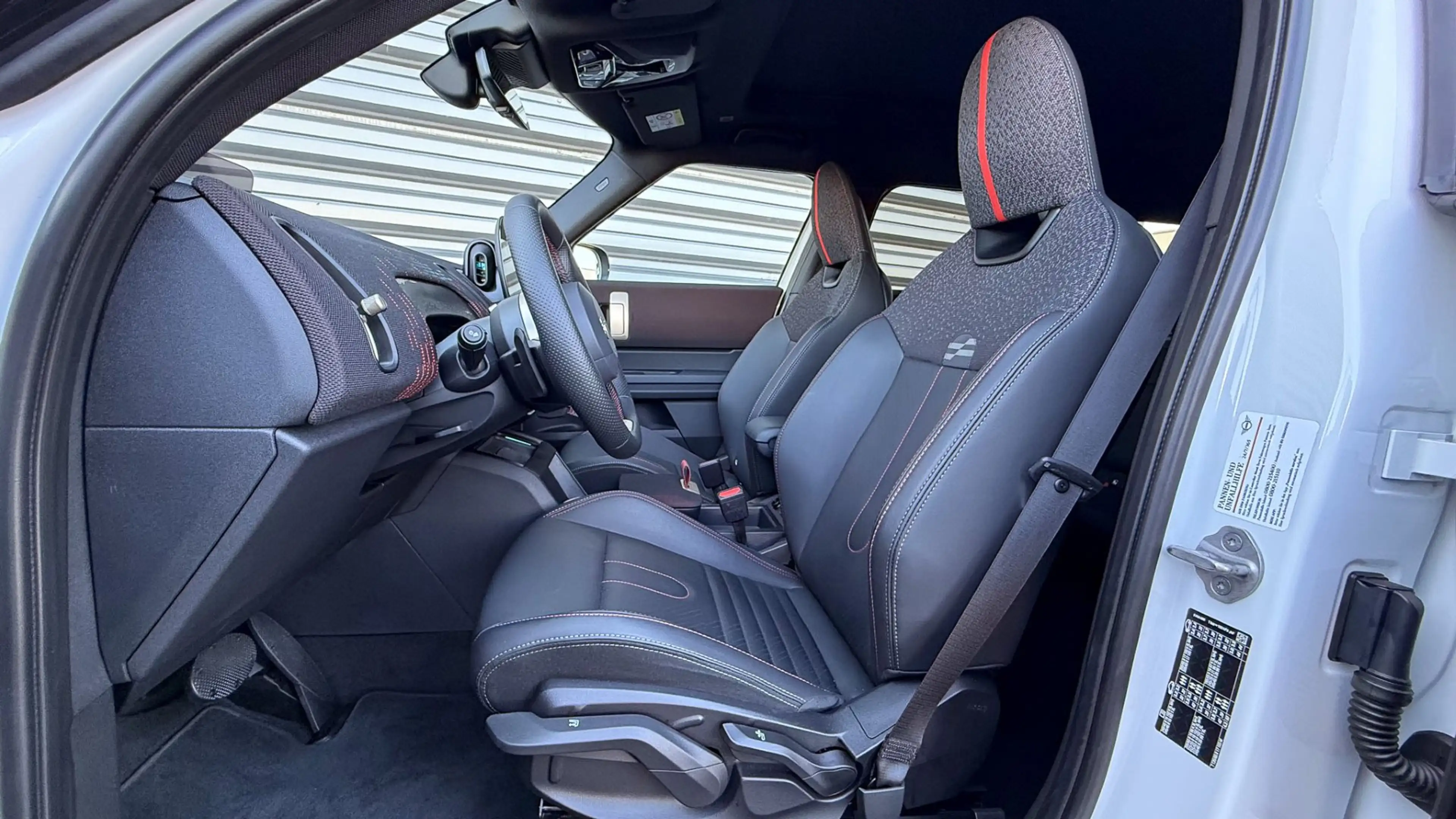 MINI Countryman D John Cooper Works Trim — photo 12