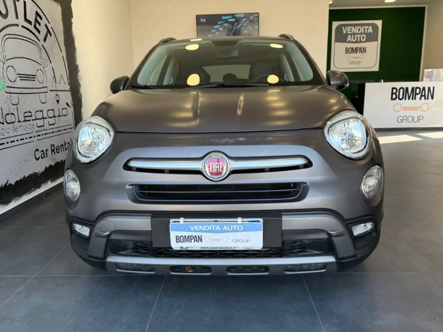 Fiat 500X 1.6 mjt Cross Plus 4x2 120cv dct Gris - 1