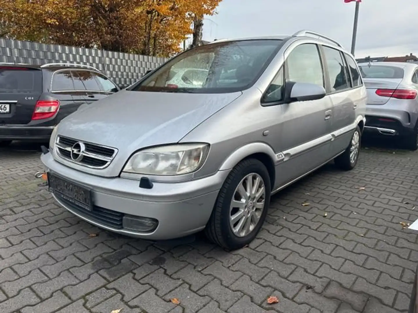 Opel Zafira Njoy mit Style-Paket Grau - 2
