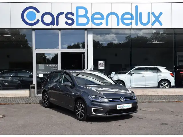 Volkswagen e-Golf 35,8 kWh ACC DISCOVER PRO SIDE KEYLESS LED 1° MAIN