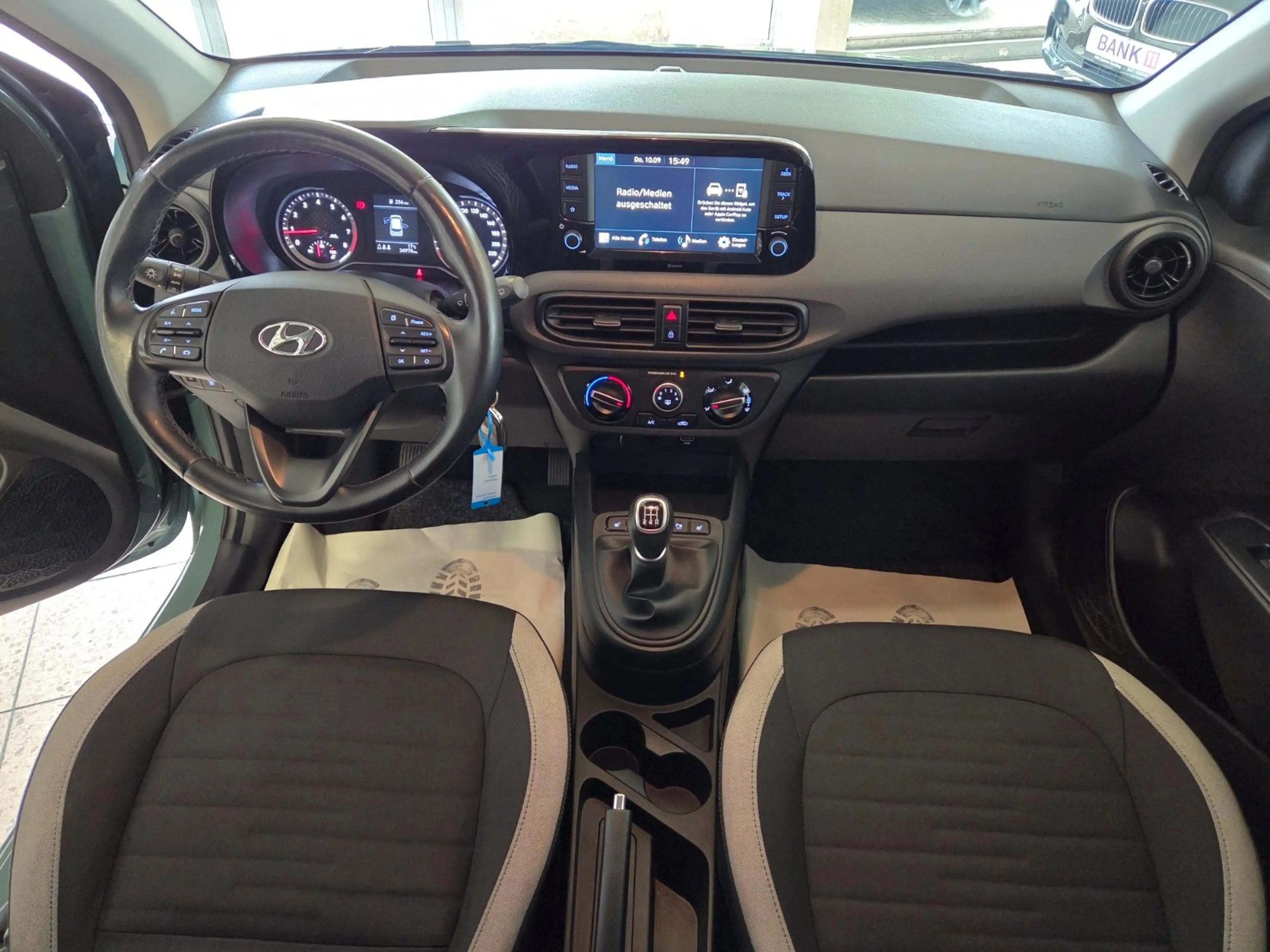 Hyundai i10 Trend **HU AU NEU** 1 HAND** — photo 15