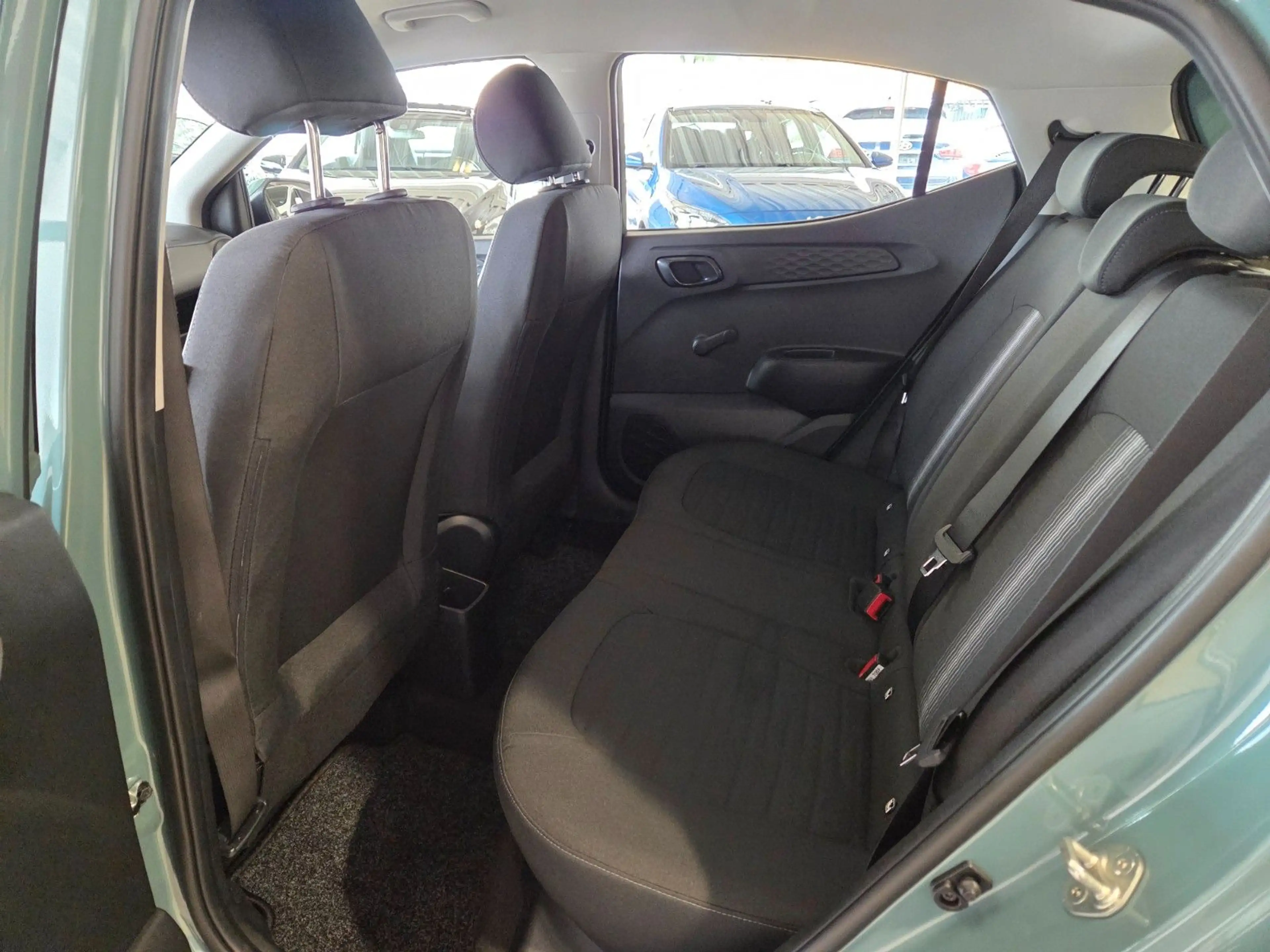 Hyundai i10 Trend **HU AU NEU** 1 HAND** — photo 11