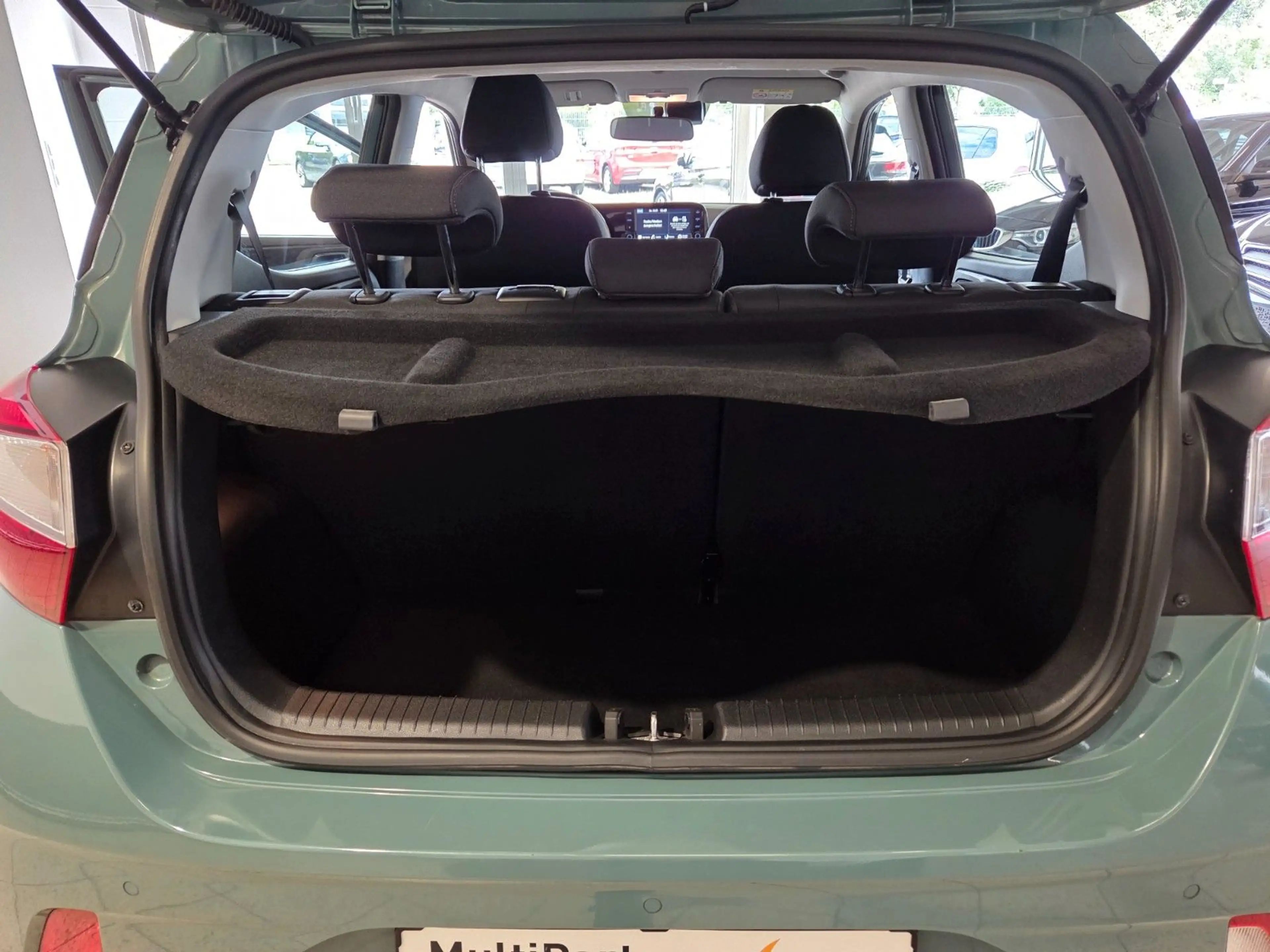 Hyundai i10 Trend **HU AU NEU** 1 HAND** — photo 12