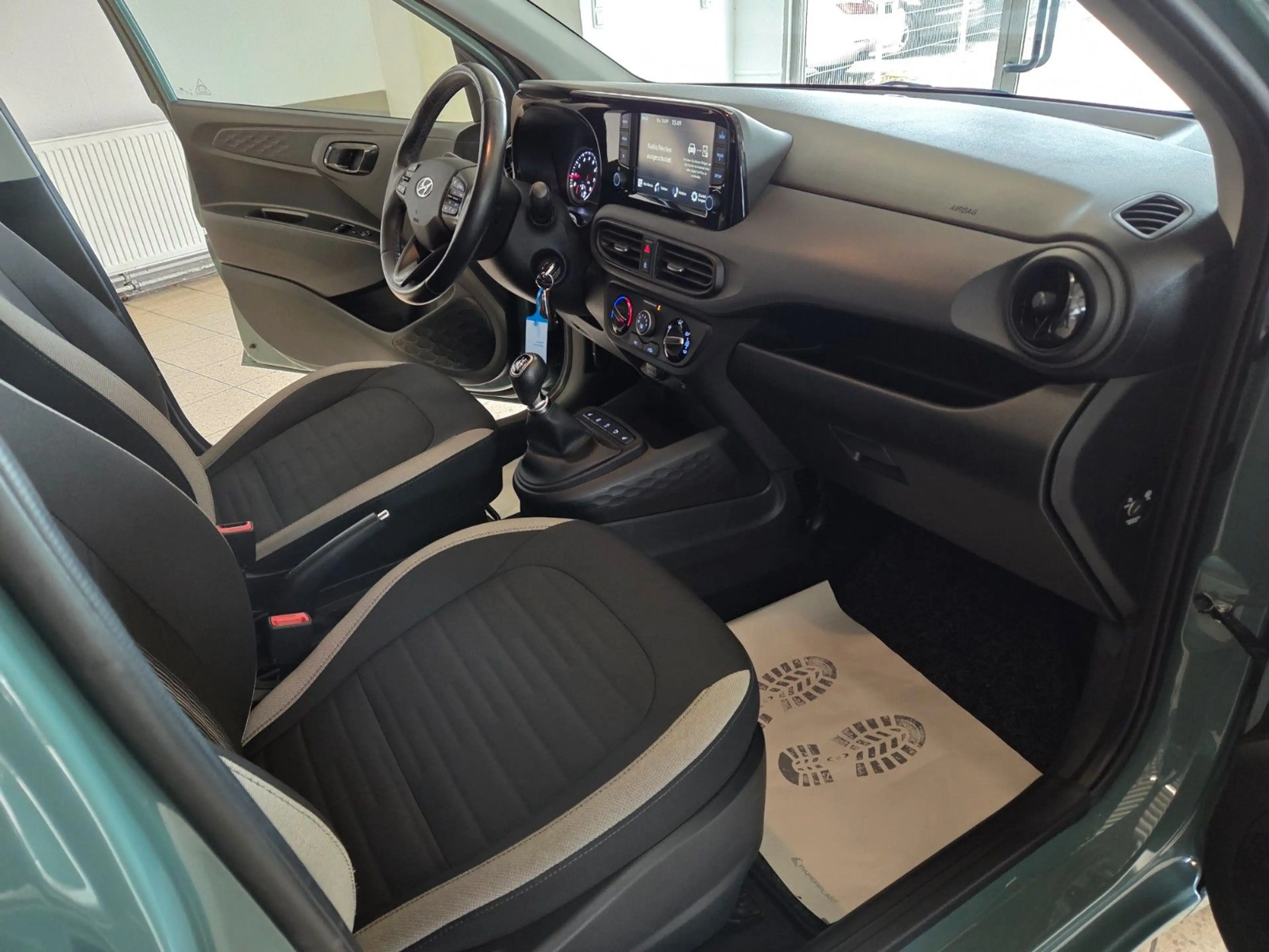 Hyundai i10 Trend **HU AU NEU** 1 HAND** — photo 14