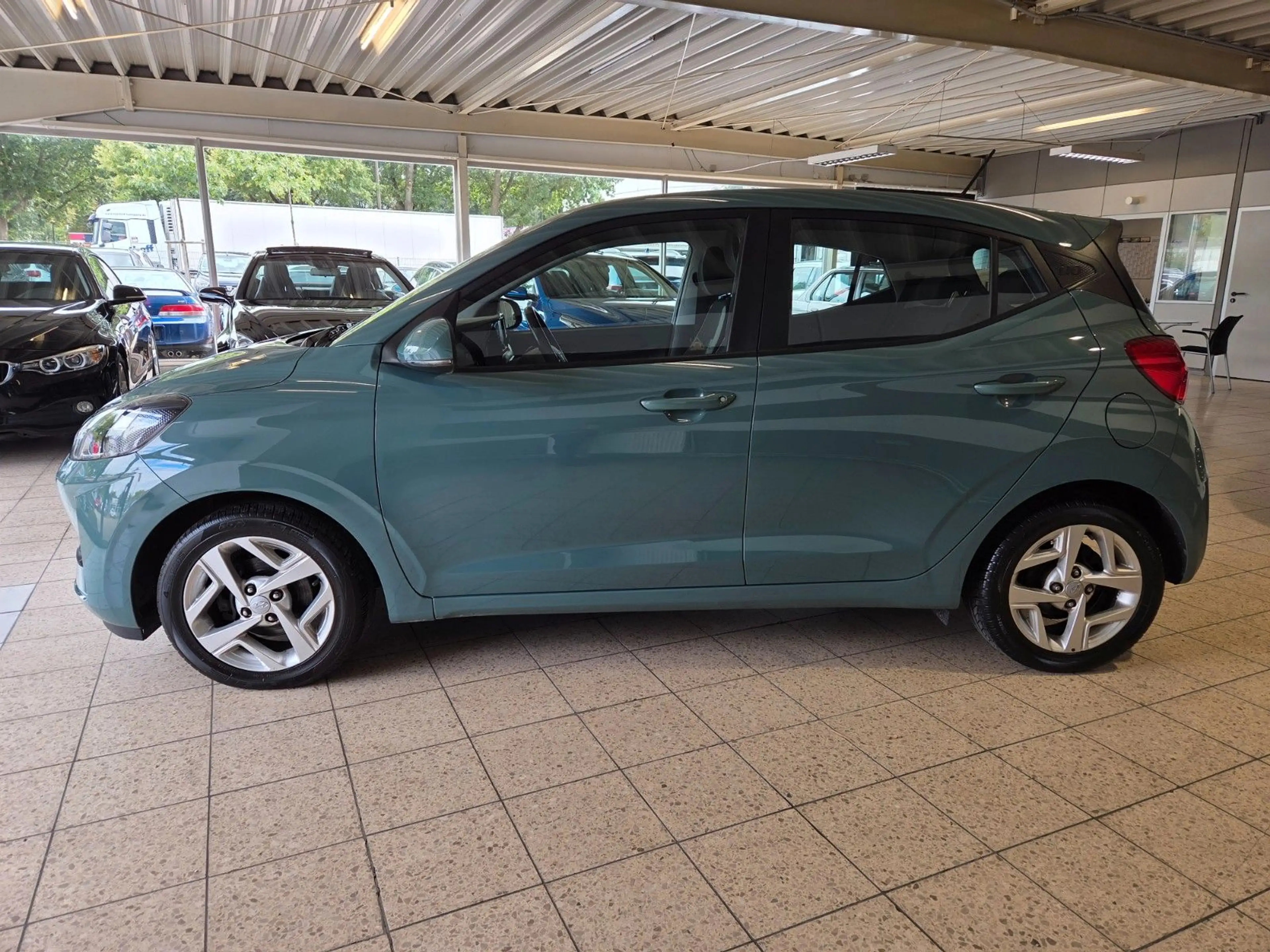 Hyundai i10 Trend **HU AU NEU** 1 HAND** — photo 4