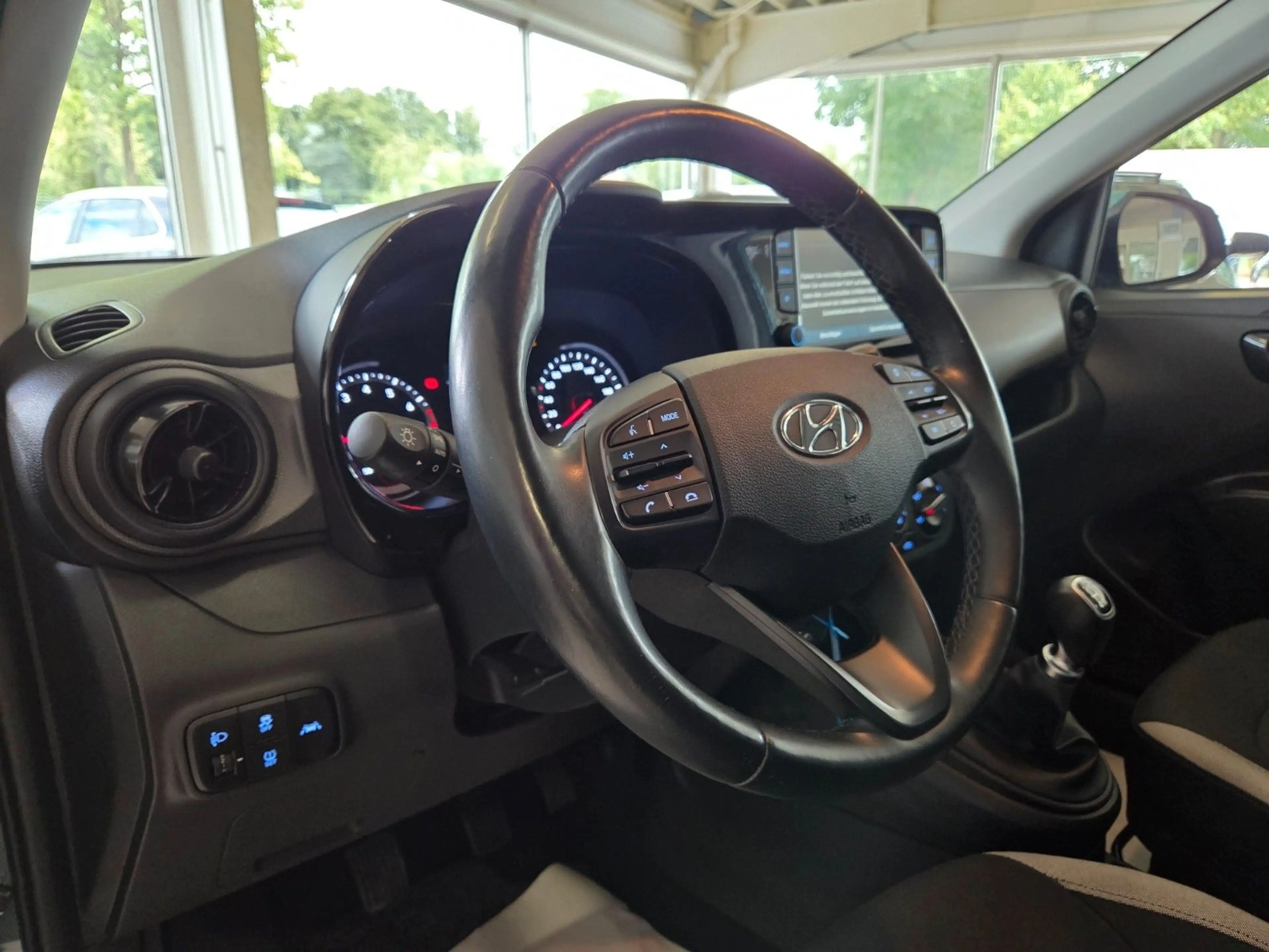 Hyundai i10 Trend **HU AU NEU** 1 HAND** — photo 10