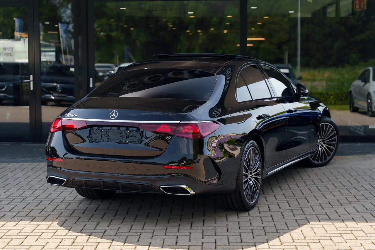 Mercedes-Benz E-Class 2026