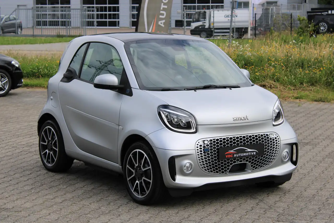 smart forTwo 2021 — фото 12