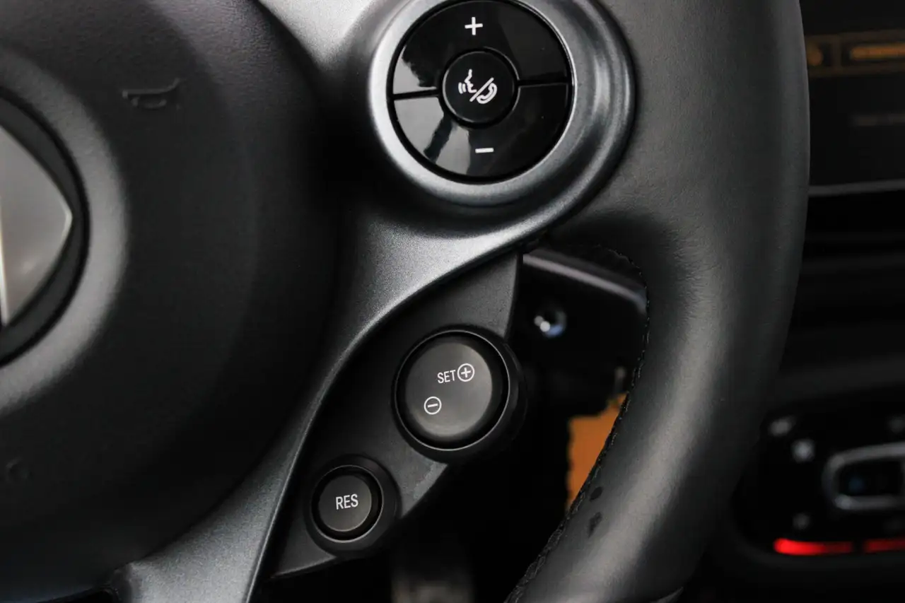 smart forTwo 2021 — фото 11