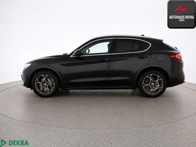 Alfa Romeo Stelvio view 2