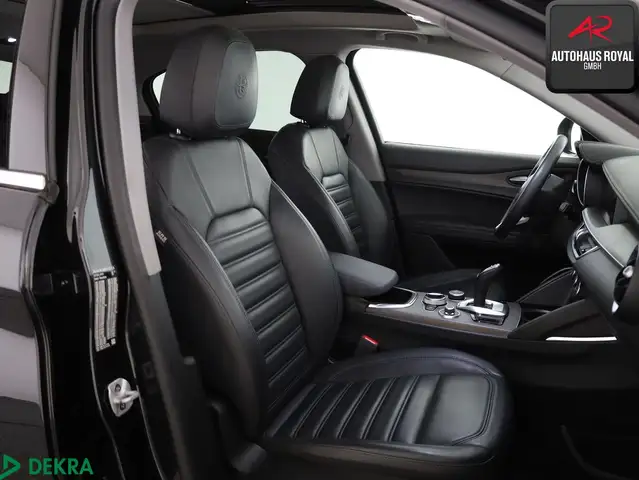 Alfa Romeo Stelvio view 11