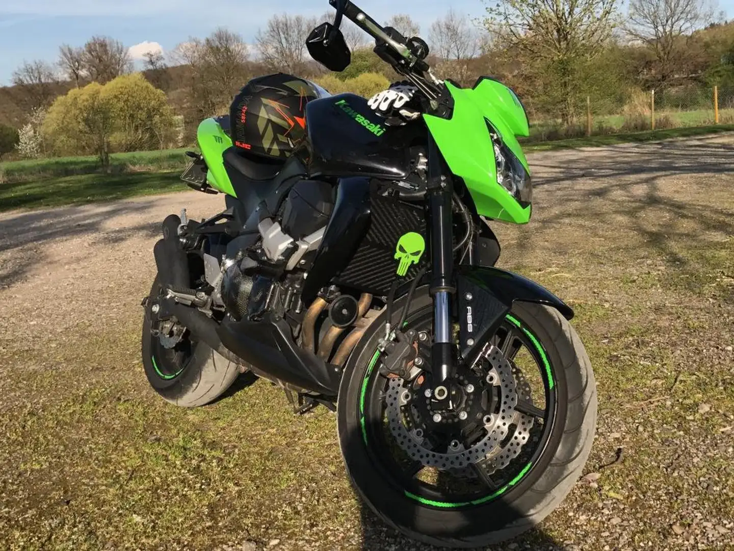 Kawasaki ZR 750 Verde - 2