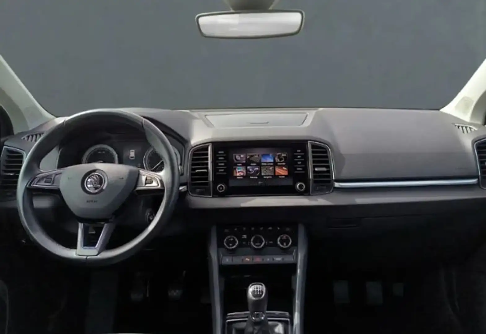 Skoda Karoq 1.6 TDI Ambition Limited Schwarz - 2