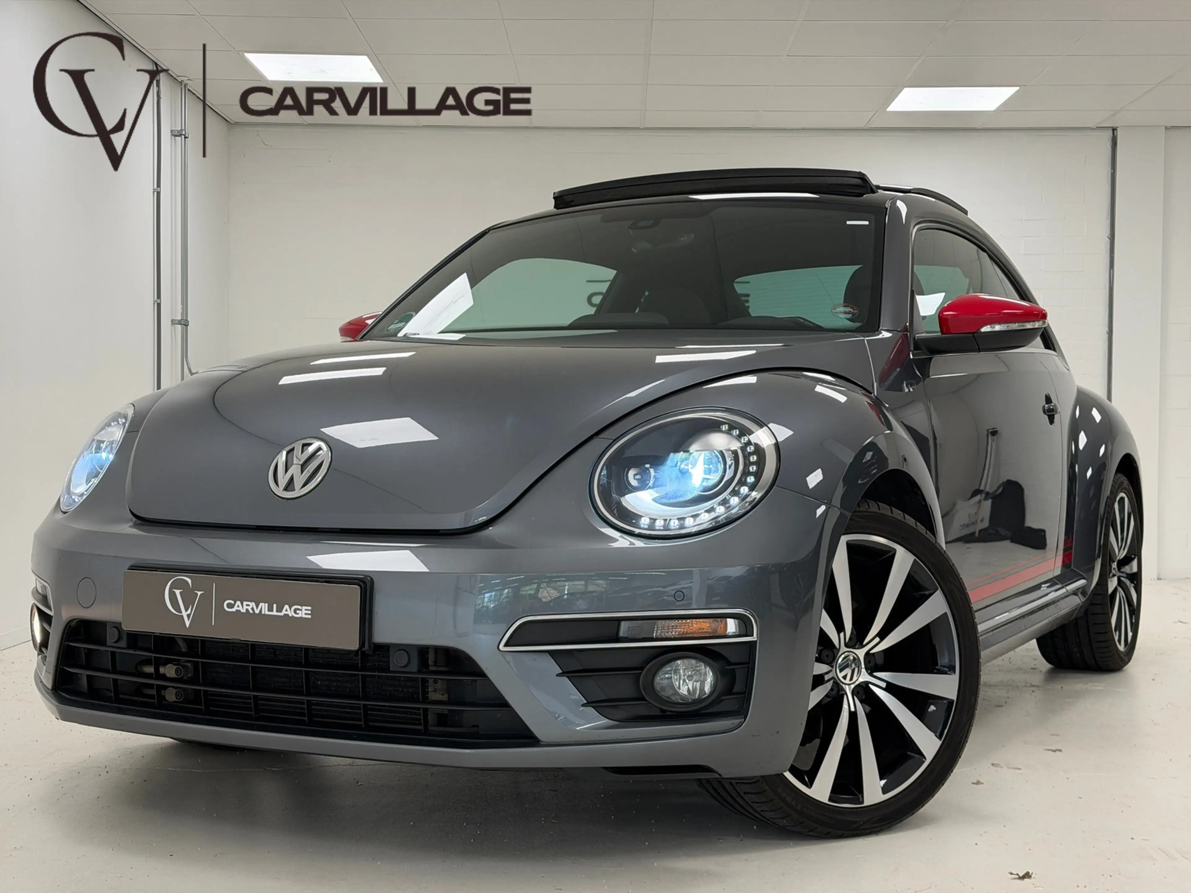Volkswagen Beetle 1.4 TSI R-Line Club | Panoramadak | Camera | Bi-Xe
