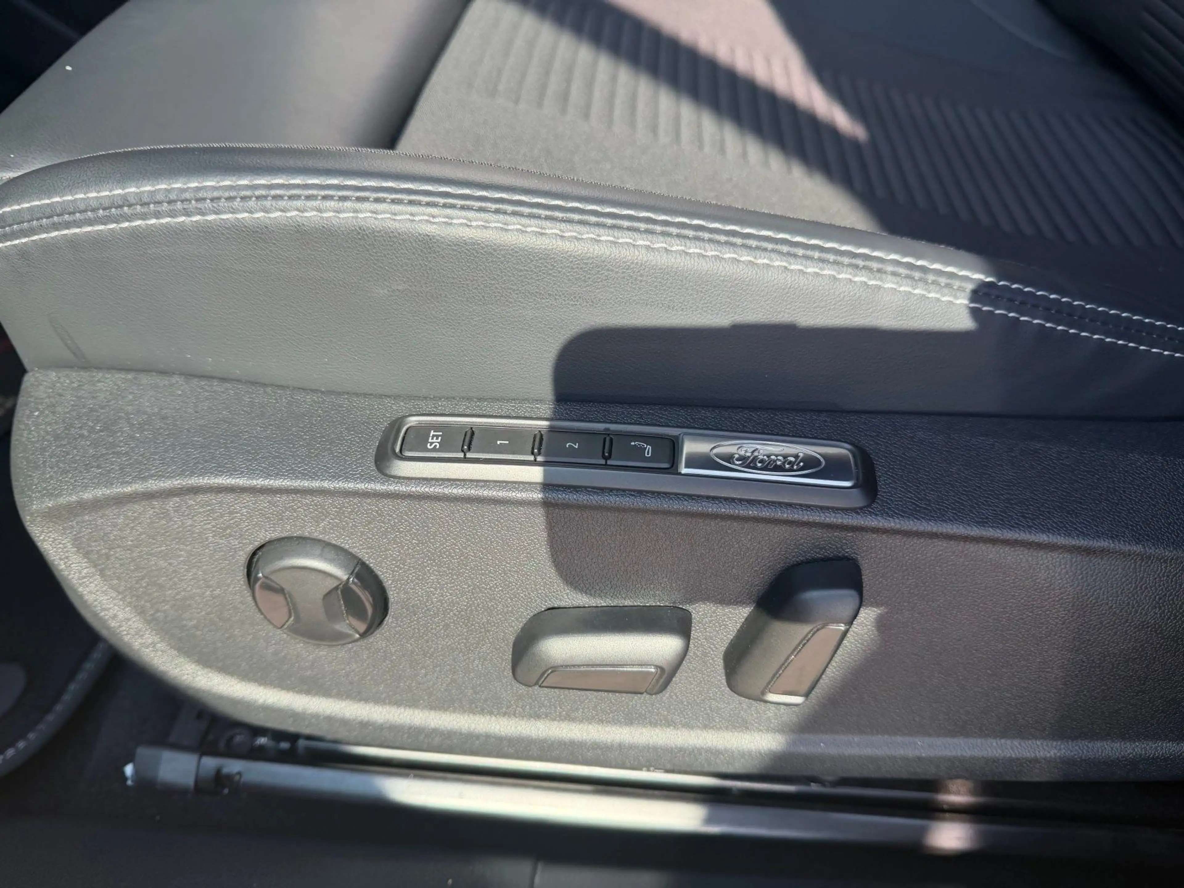 Ford Capri Dualmotor Extended R. 79kWh AWD Basis LED — photo 14