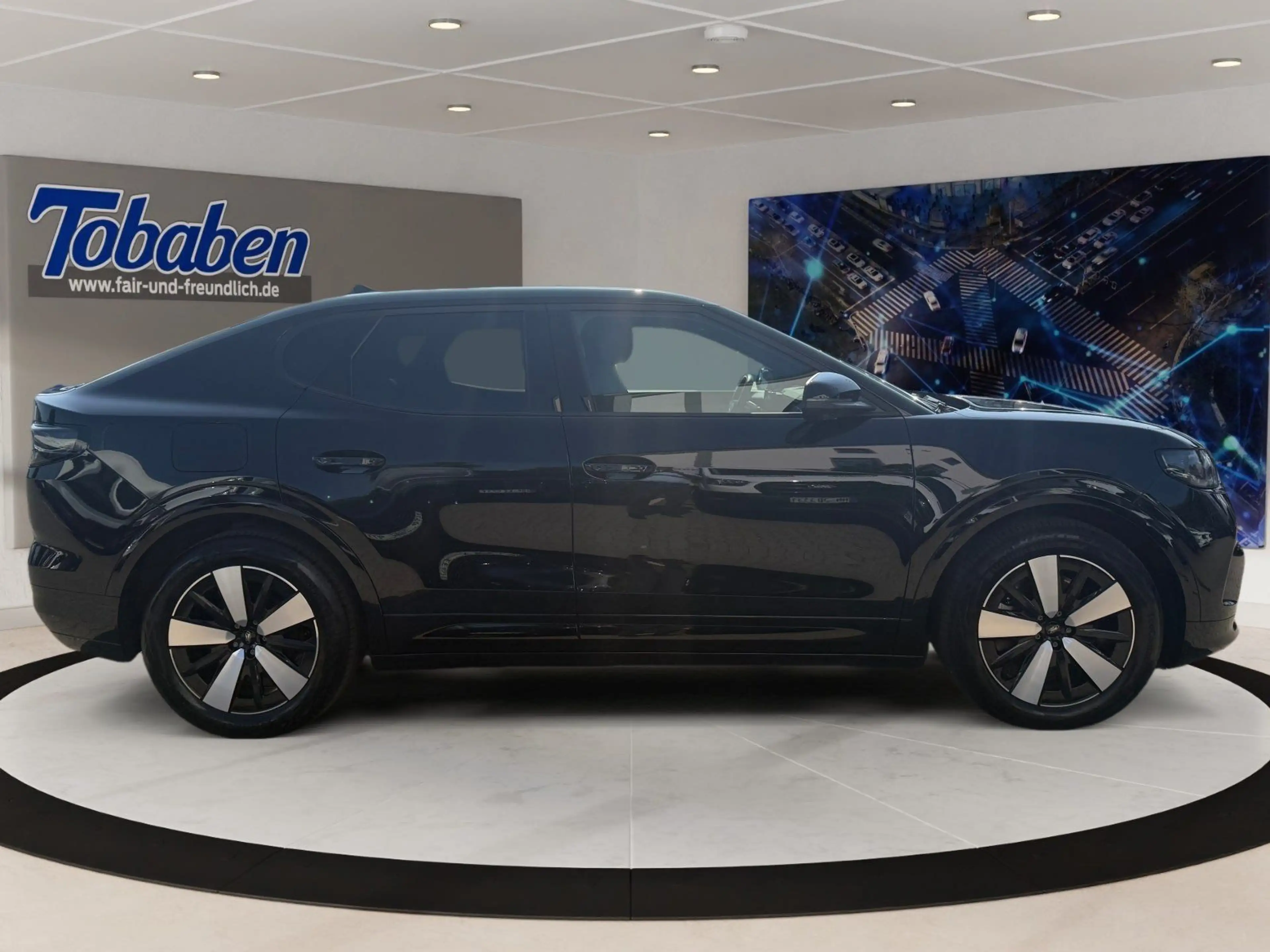 Ford Capri Dualmotor Extended R. 79kWh AWD Basis LED — photo 4