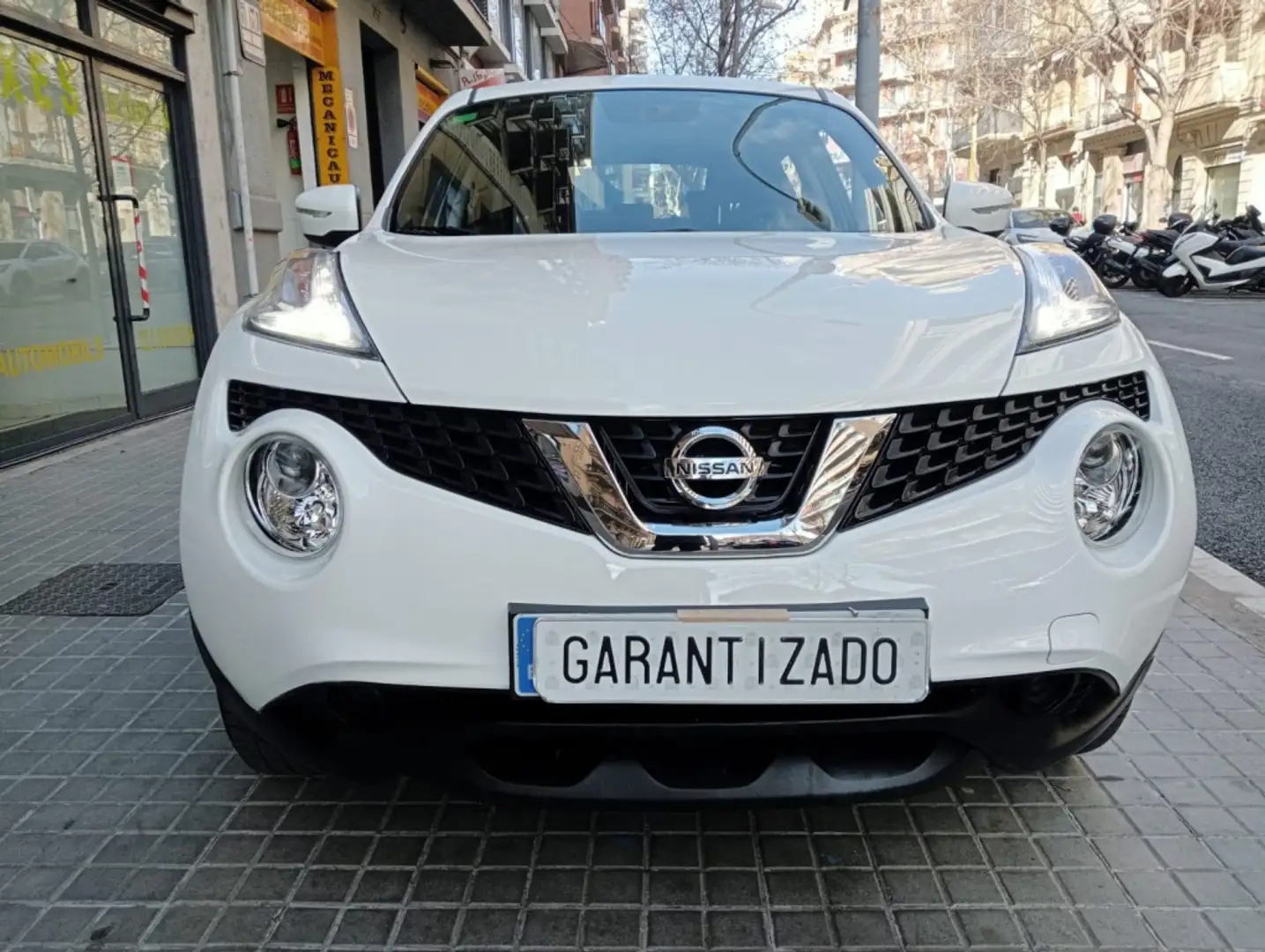 Nissan Juke 1.6 Visia 4x2 94 Blanco - 2
