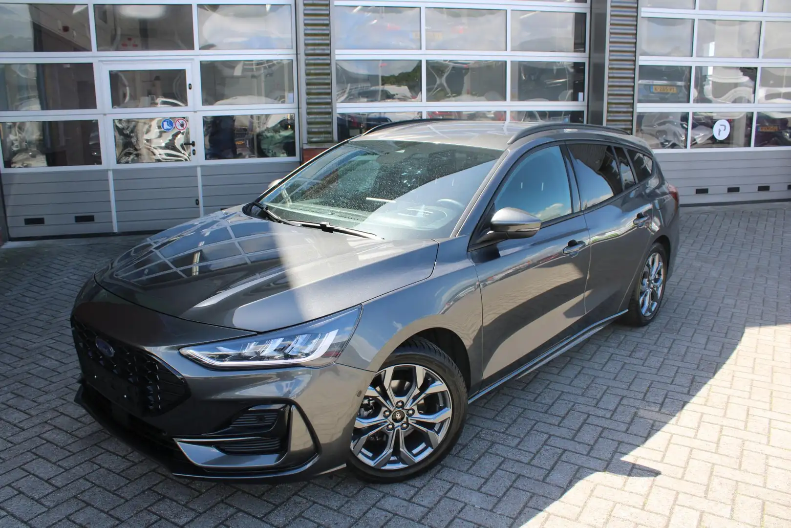 Ford Focus Wagon 1.5 EcoBlue ST Line X Automaat | Adaptive cr - 2