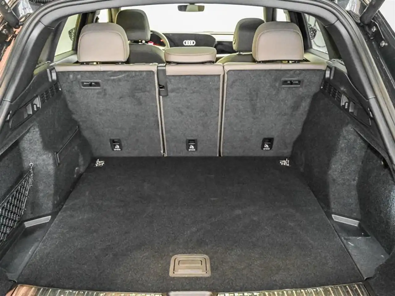 Audi Q5 снимка Audi Q5