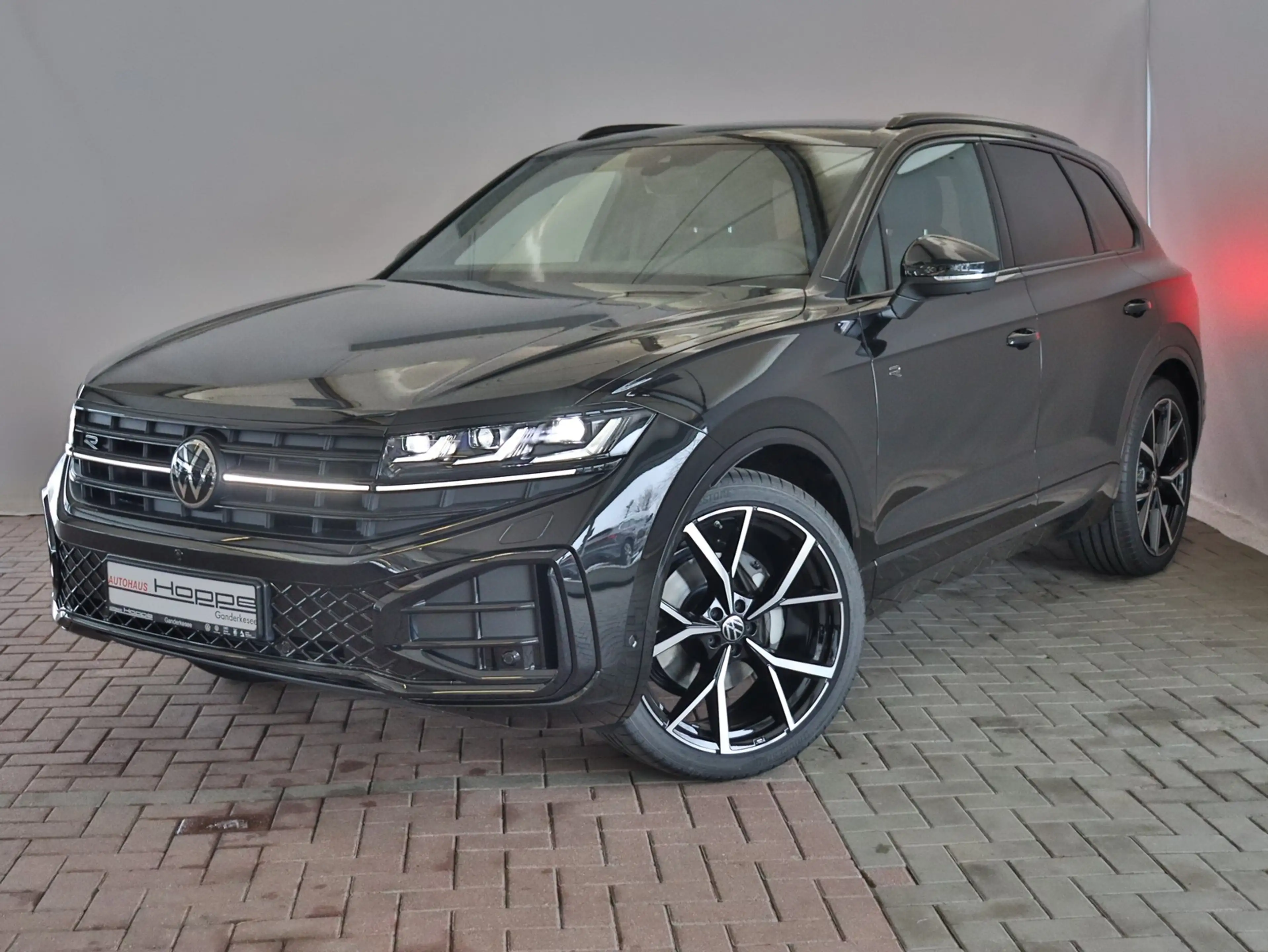 Volkswagen Touareg R-Line TDI+AHK+PANO+DYNA+BLACKSTYL+LUFT — photo 4