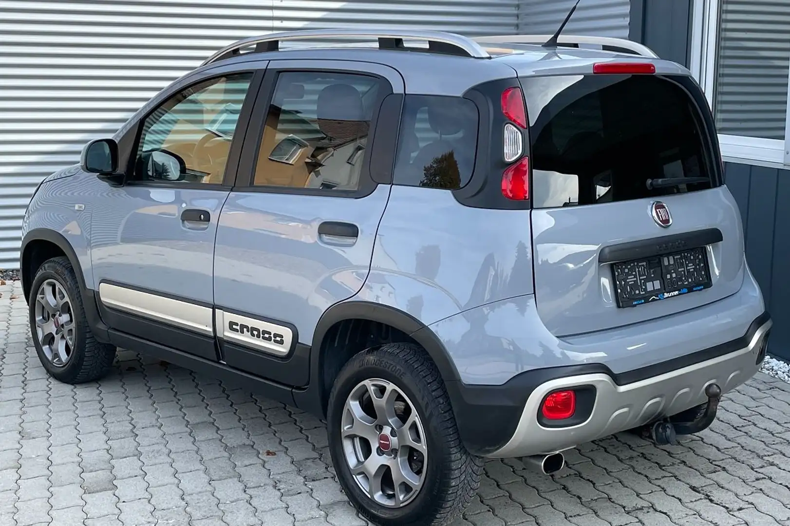 Fiat Panda Cross 4x4 Anhängekupplung, 1.Besitz, Modagrau Grau - 2