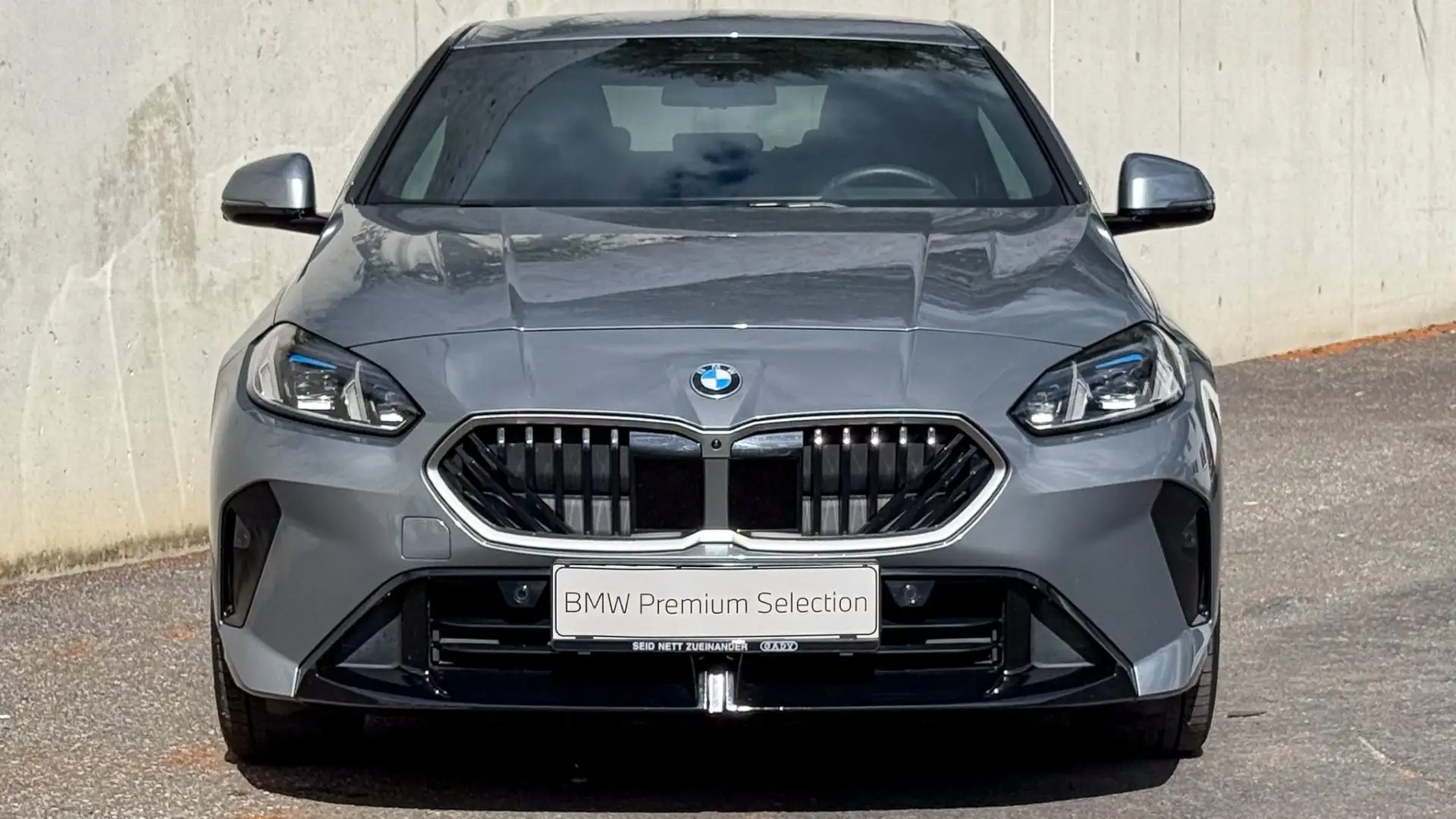 BMW 220 d M-Sportpaket Grau - 2